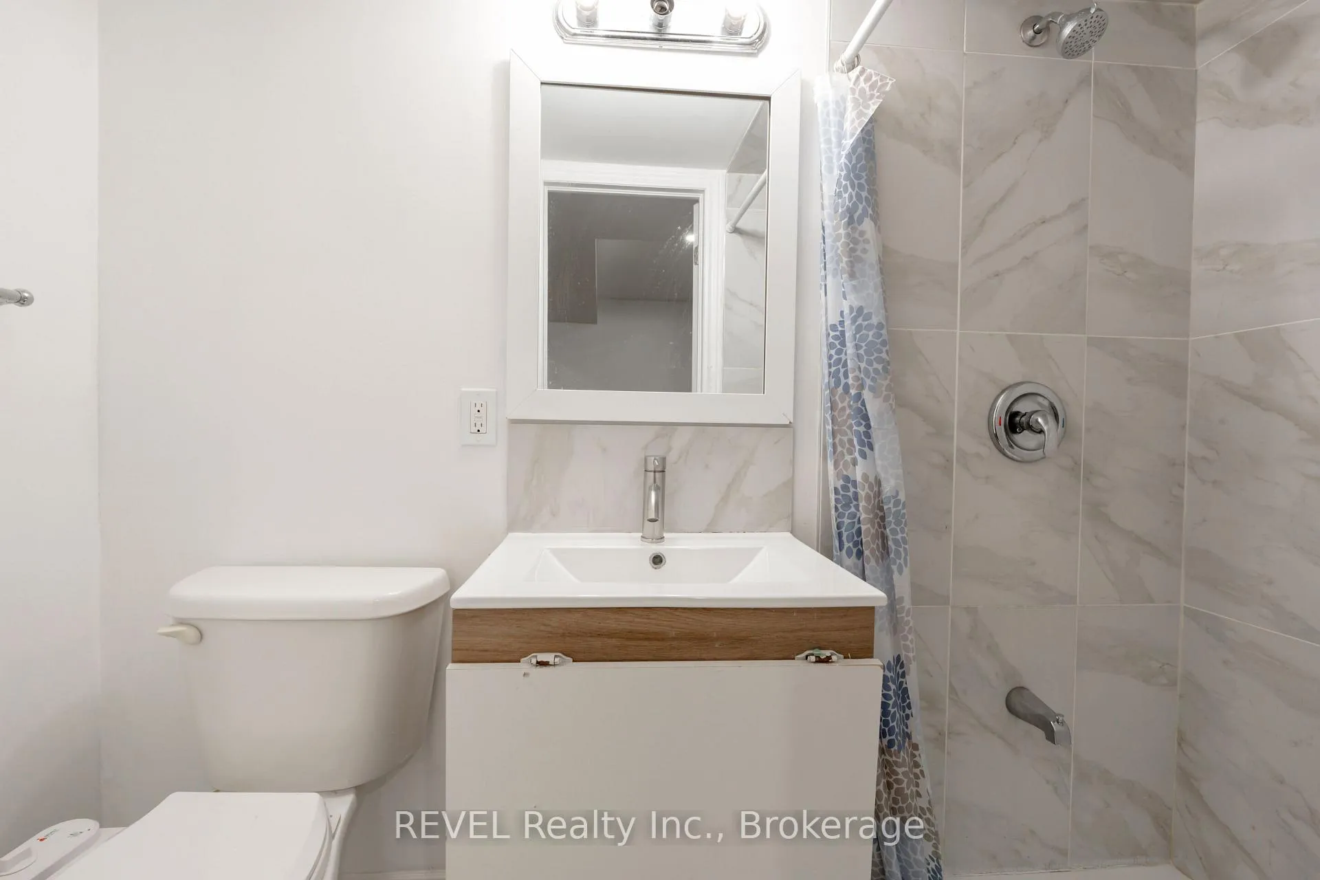 Photo 19 of 35 Summers Drive, Thorold, Confederation Heights — HOMEH