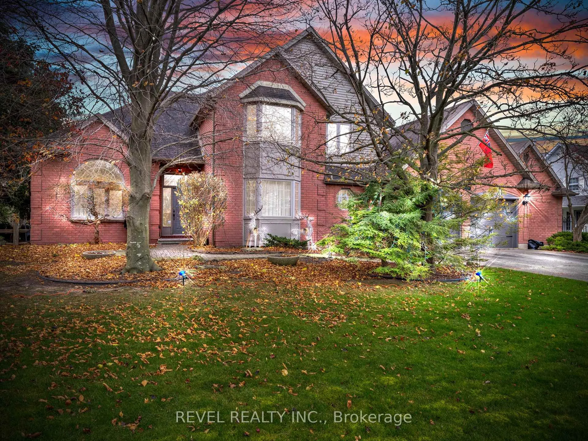 Front of 11 Cramar Crescent