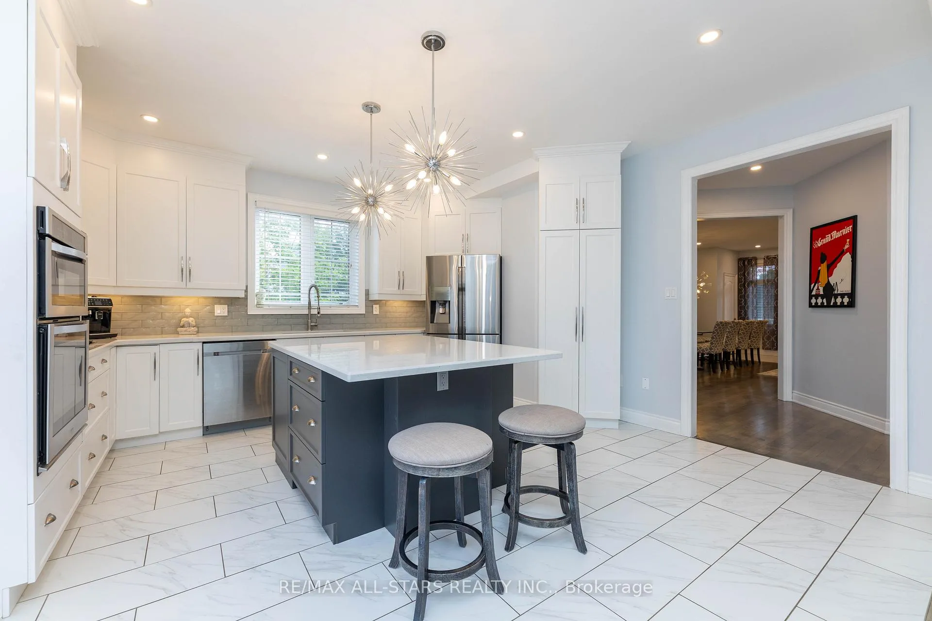 Photo 10 of 46 Eastgate Circle, Whitby, Brooklin — HOMEH