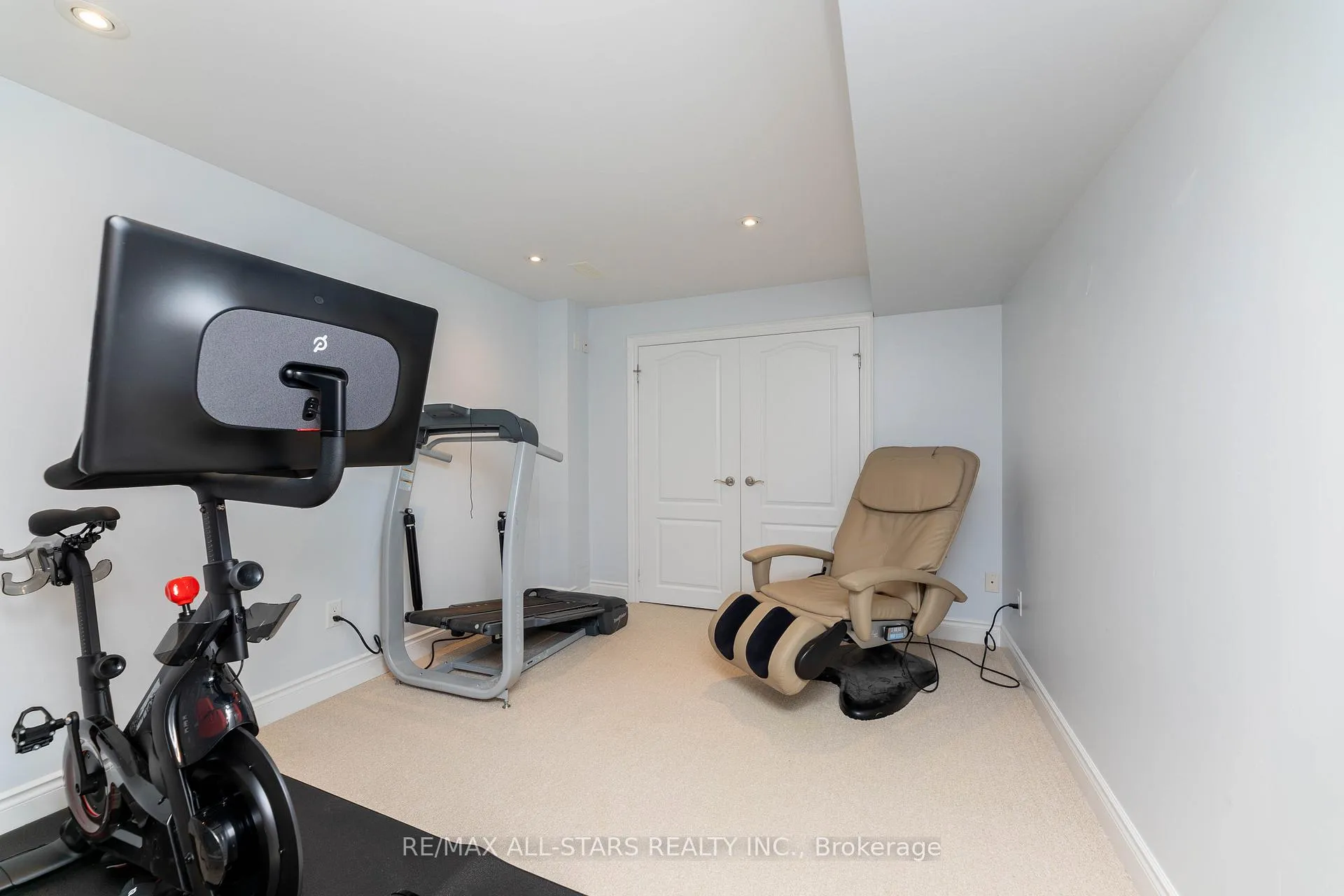 Photo 27 of 46 Eastgate Circle, Whitby, Brooklin — HOMEH