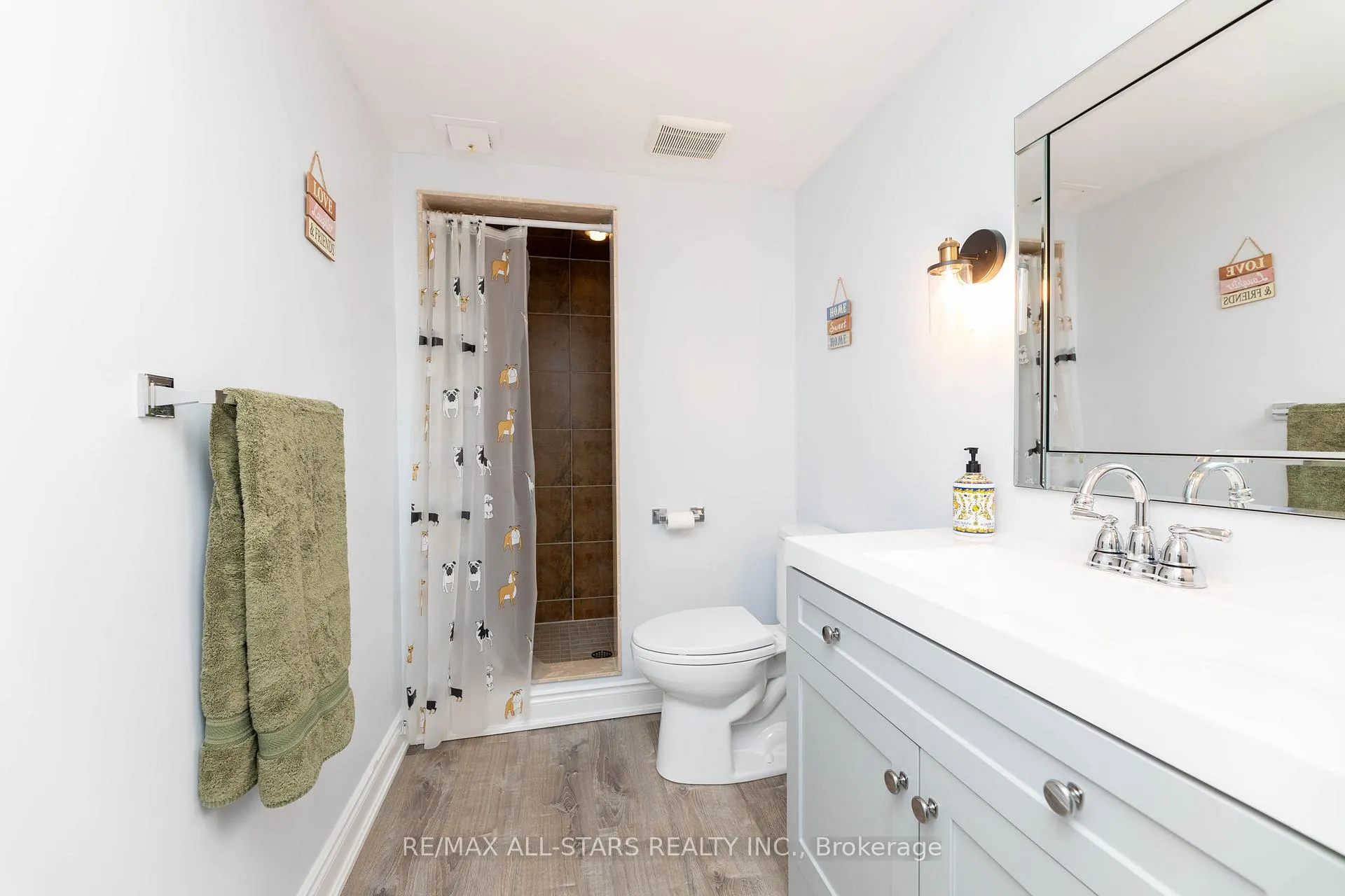 Photo 29 of 46 Eastgate Circle, Whitby, Brooklin — HOMEH