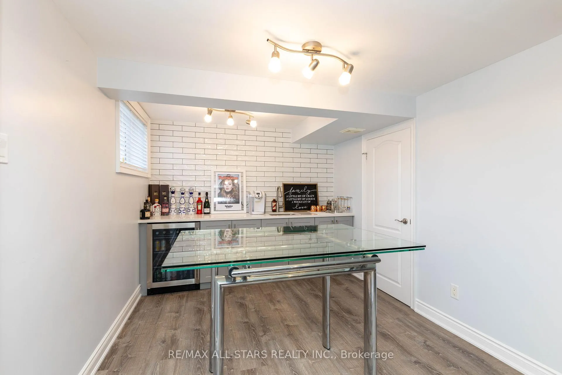 Photo 32 of 46 Eastgate Circle, Whitby, Brooklin — HOMEH