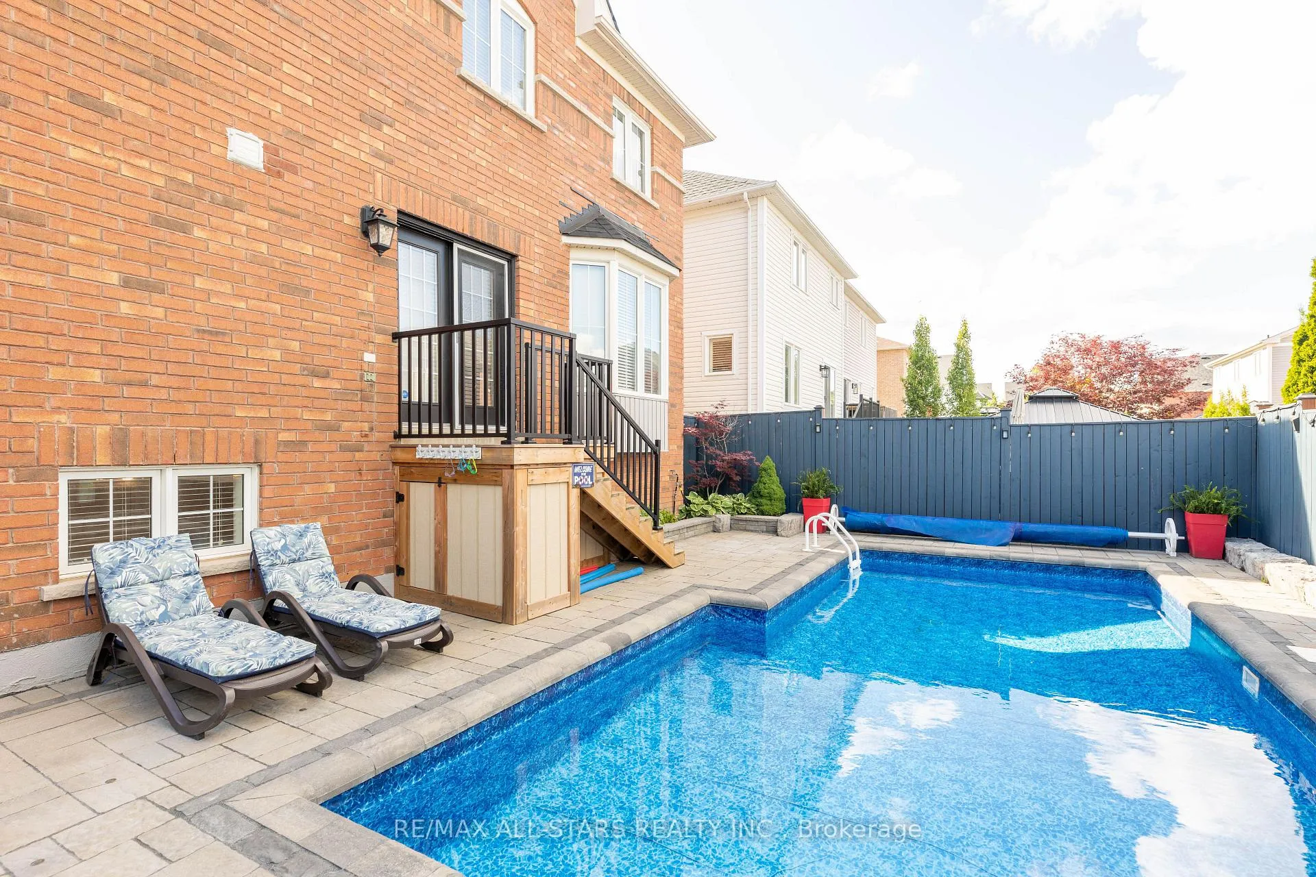 Photo 37 of 46 Eastgate Circle, Whitby, Brooklin — HOMEH