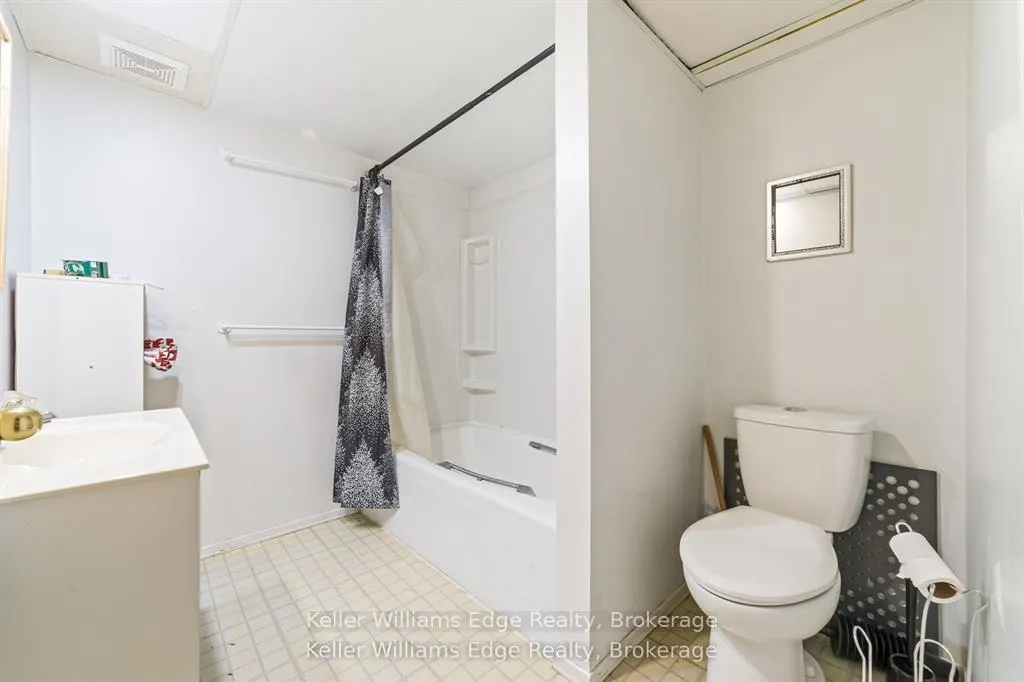 Photo 30 of 10 Zeffer Place, Kitchener — HOMEH