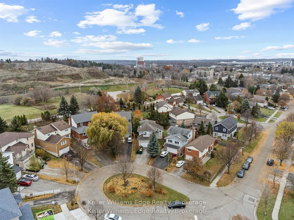 Photo 34 of 10 Zeffer Place, Kitchener — HOMEH