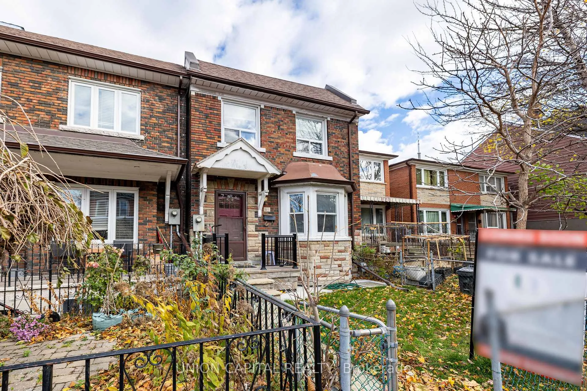 Photo 3 of 69 Denison Avenue, Toronto, Kensington-Chinatown — HOMEH