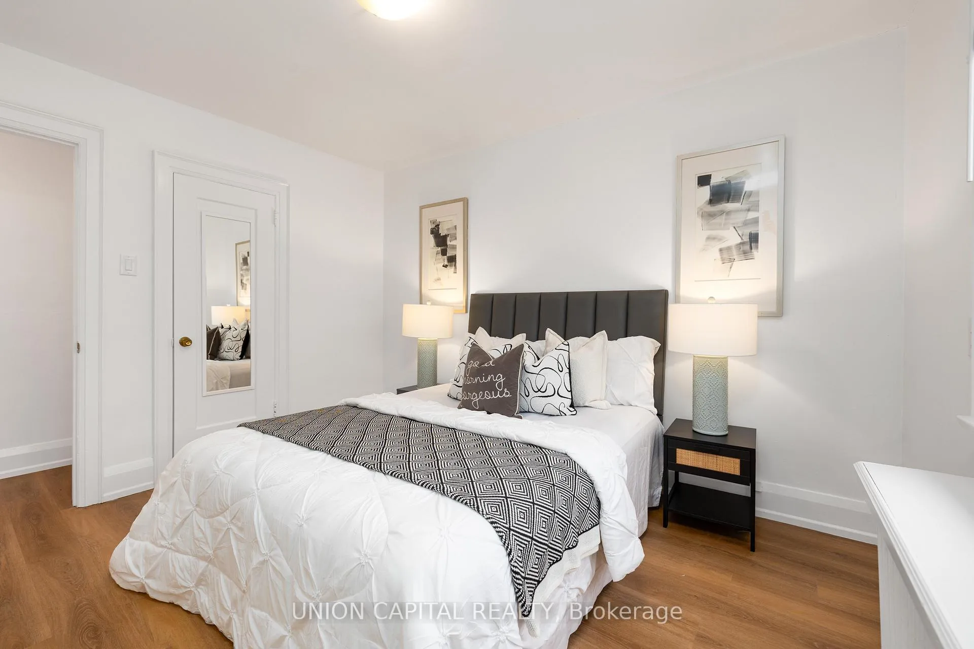 Photo 23 of 69 Denison Avenue, Toronto, Kensington-Chinatown — HOMEH