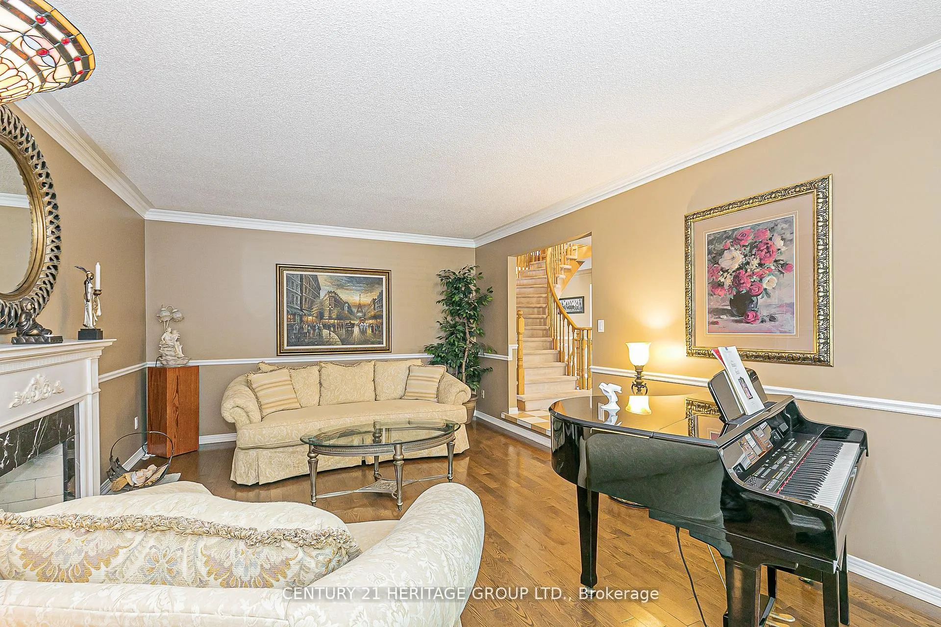 Photo 5 of 152 Cranberry Lane, Aurora, Aurora Highlands — HOMEH