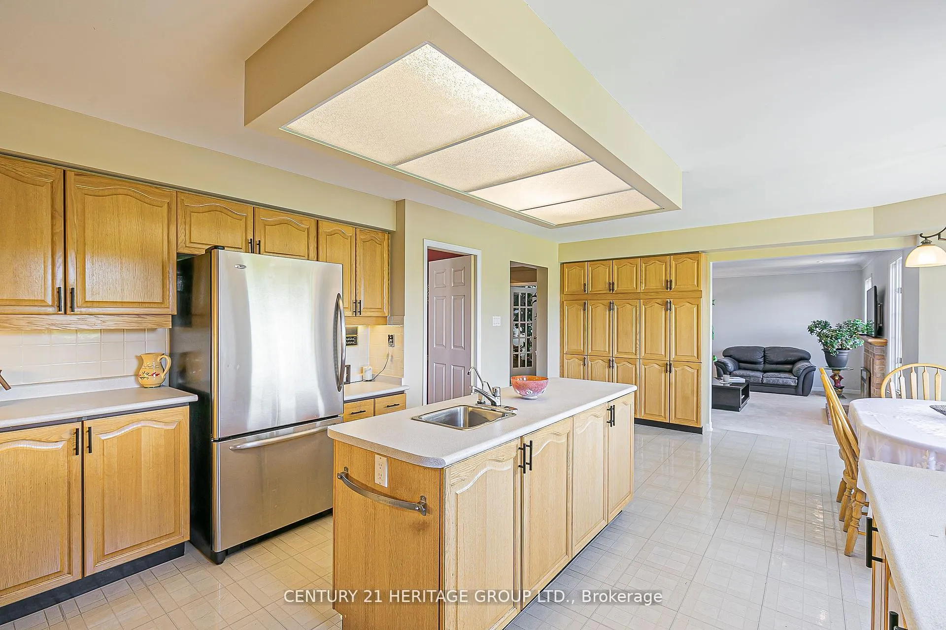 Photo 10 of 152 Cranberry Lane, Aurora, Aurora Highlands — HOMEH