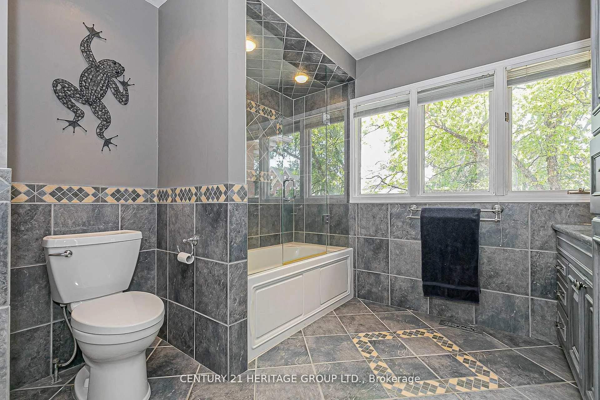 Photo 30 of 152 Cranberry Lane, Aurora, Aurora Highlands — HOMEH