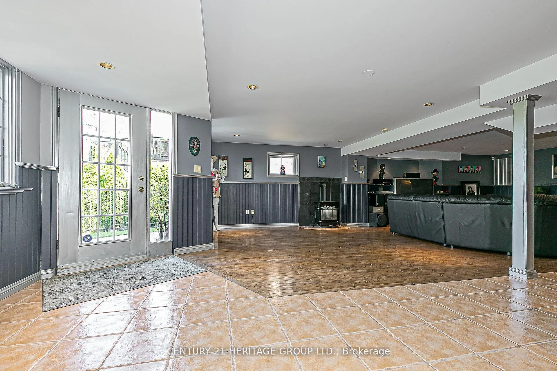 Photo 35 of 152 Cranberry Lane, Aurora, Aurora Highlands — HOMEH