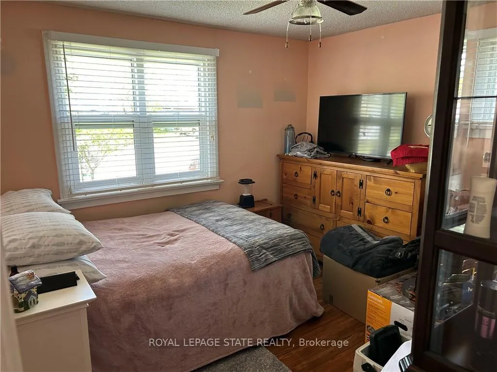 Photo 9 of 511 Pine Street, Haldimand, Dunnville — HOMEH