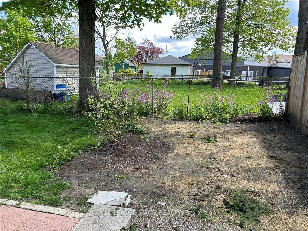 Photo 14 of 511 Pine Street, Haldimand, Dunnville — HOMEH