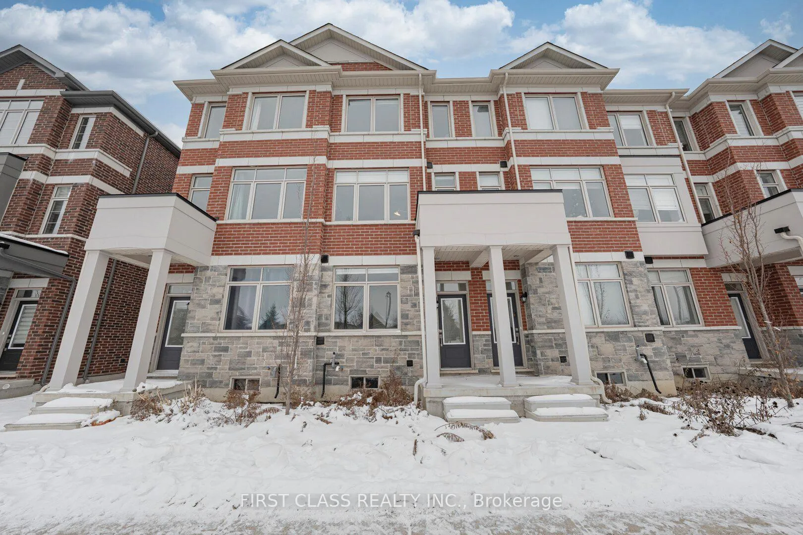 Photo 4 of 43 Carneros Way, Markham, Box Grove — HOMEH