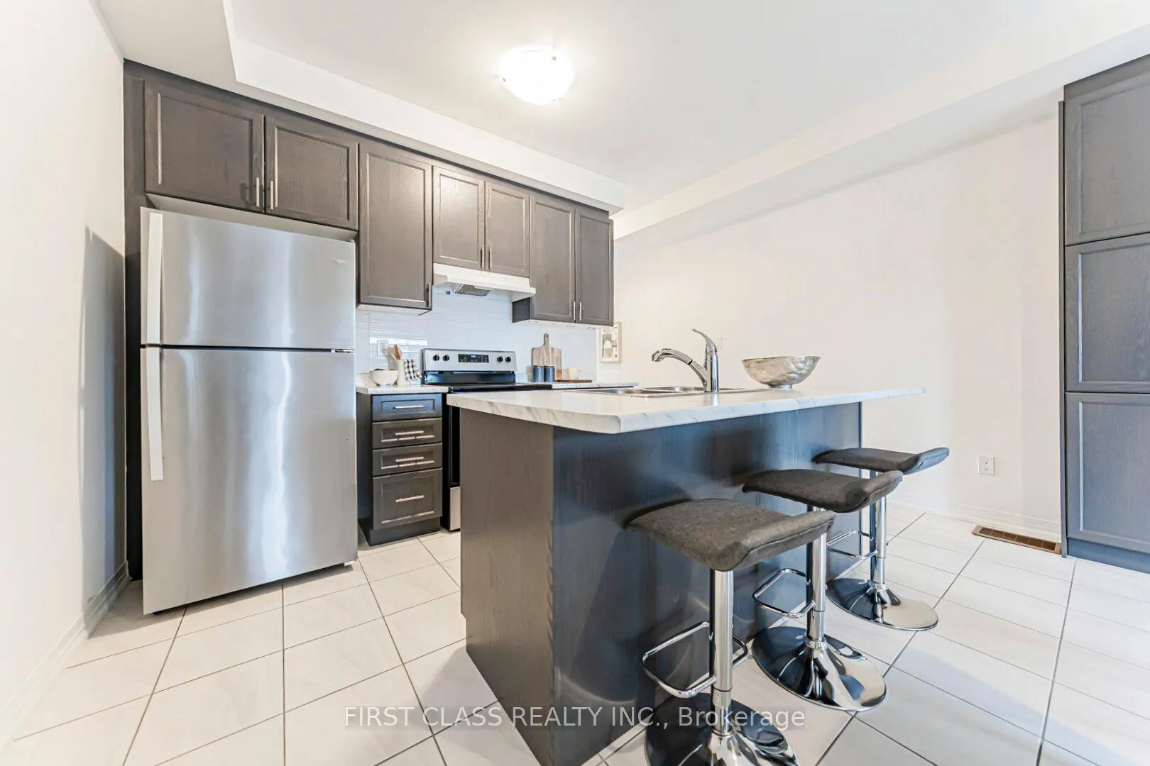 Photo 23 of 43 Carneros Way, Markham, Box Grove — HOMEH
