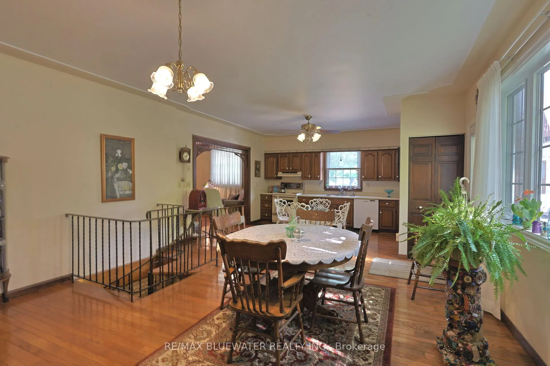 Photo 18 of 197 Broad Street, North Middlesex, Parkhill — HOMEH