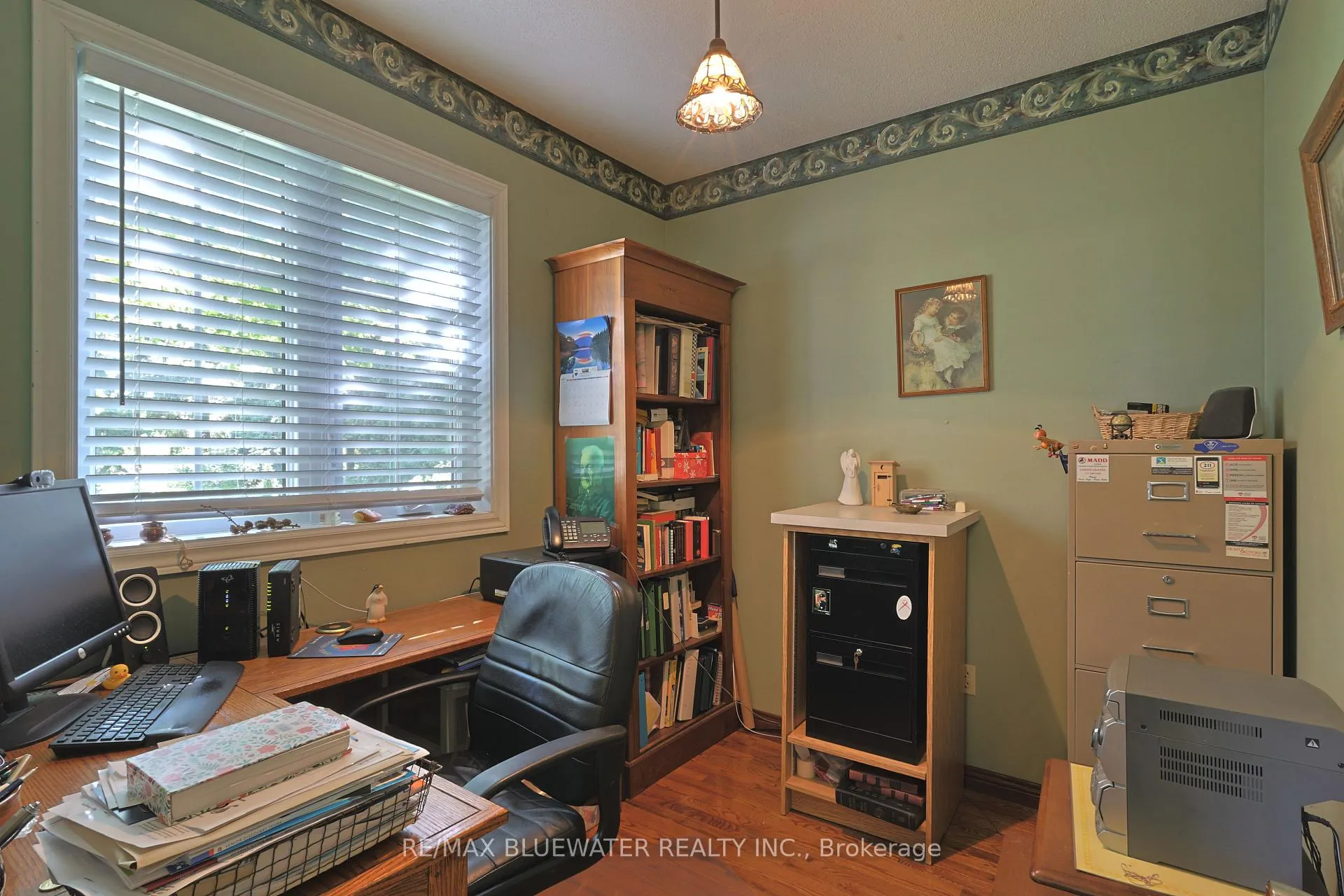 Photo 20 of 197 Broad Street, North Middlesex, Parkhill — HOMEH
