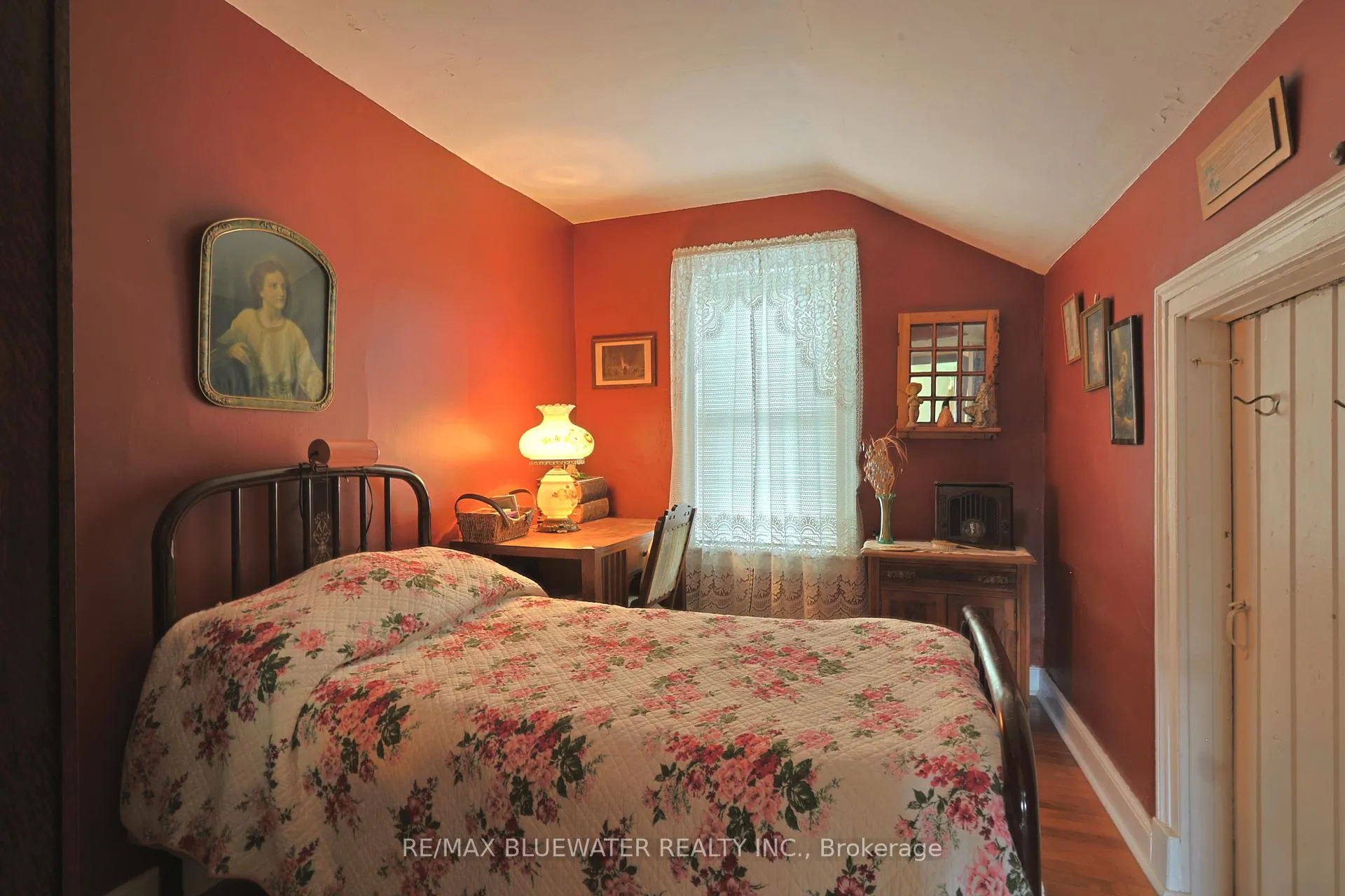 Photo 28 of 197 Broad Street, North Middlesex, Parkhill — HOMEH