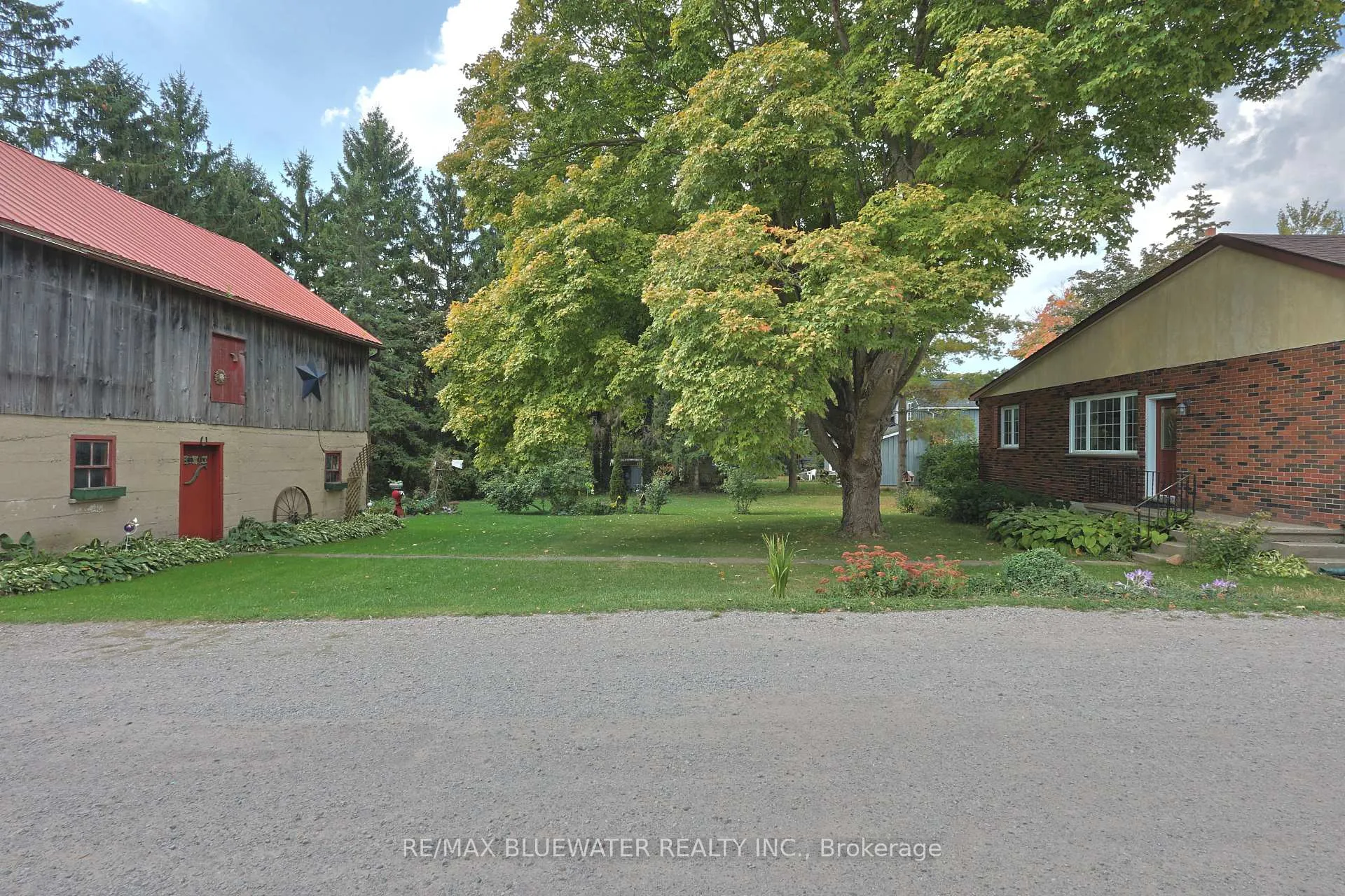 Photo 34 of 197 Broad Street, North Middlesex, Parkhill — HOMEH
