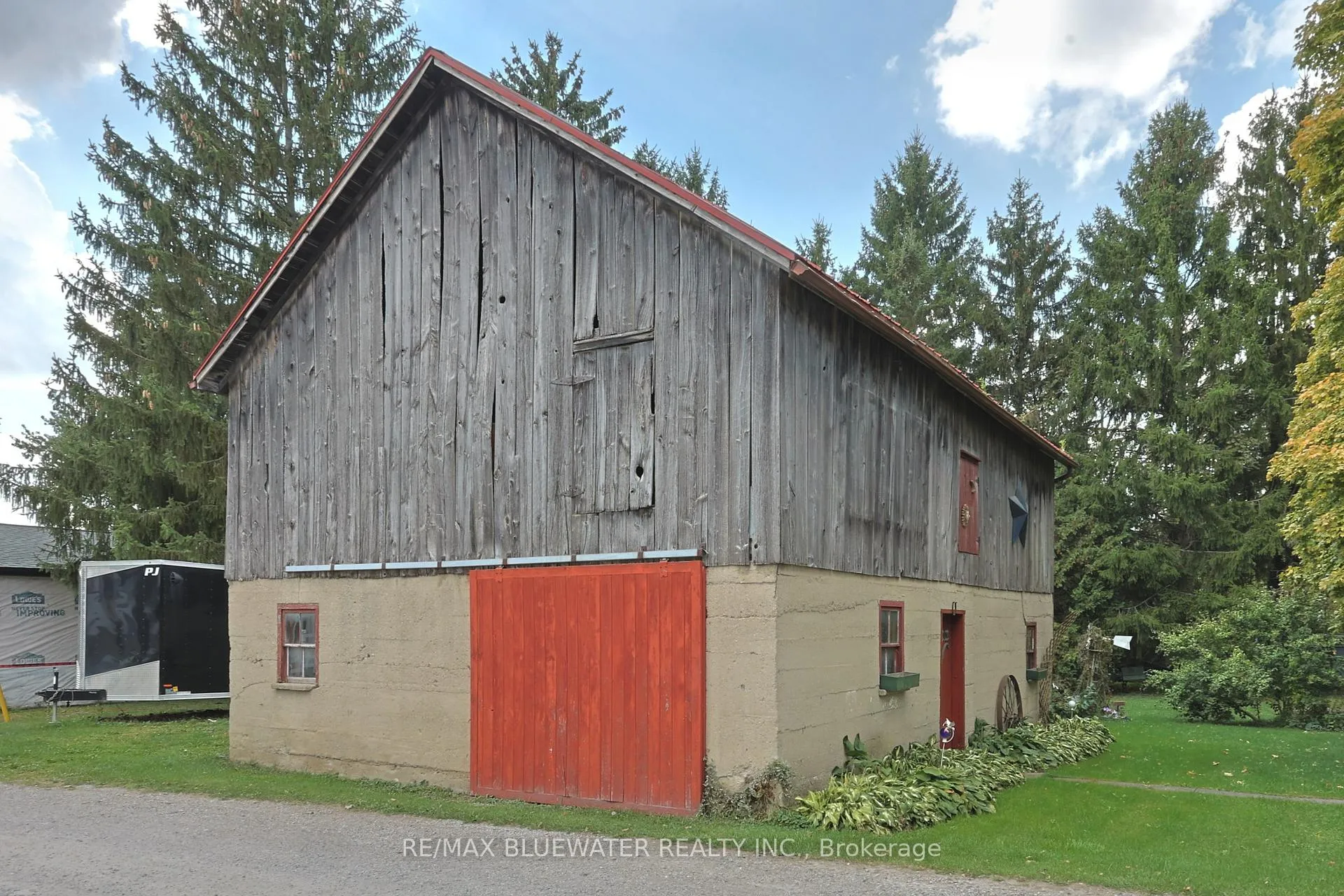 Photo 35 of 197 Broad Street, North Middlesex, Parkhill — HOMEH