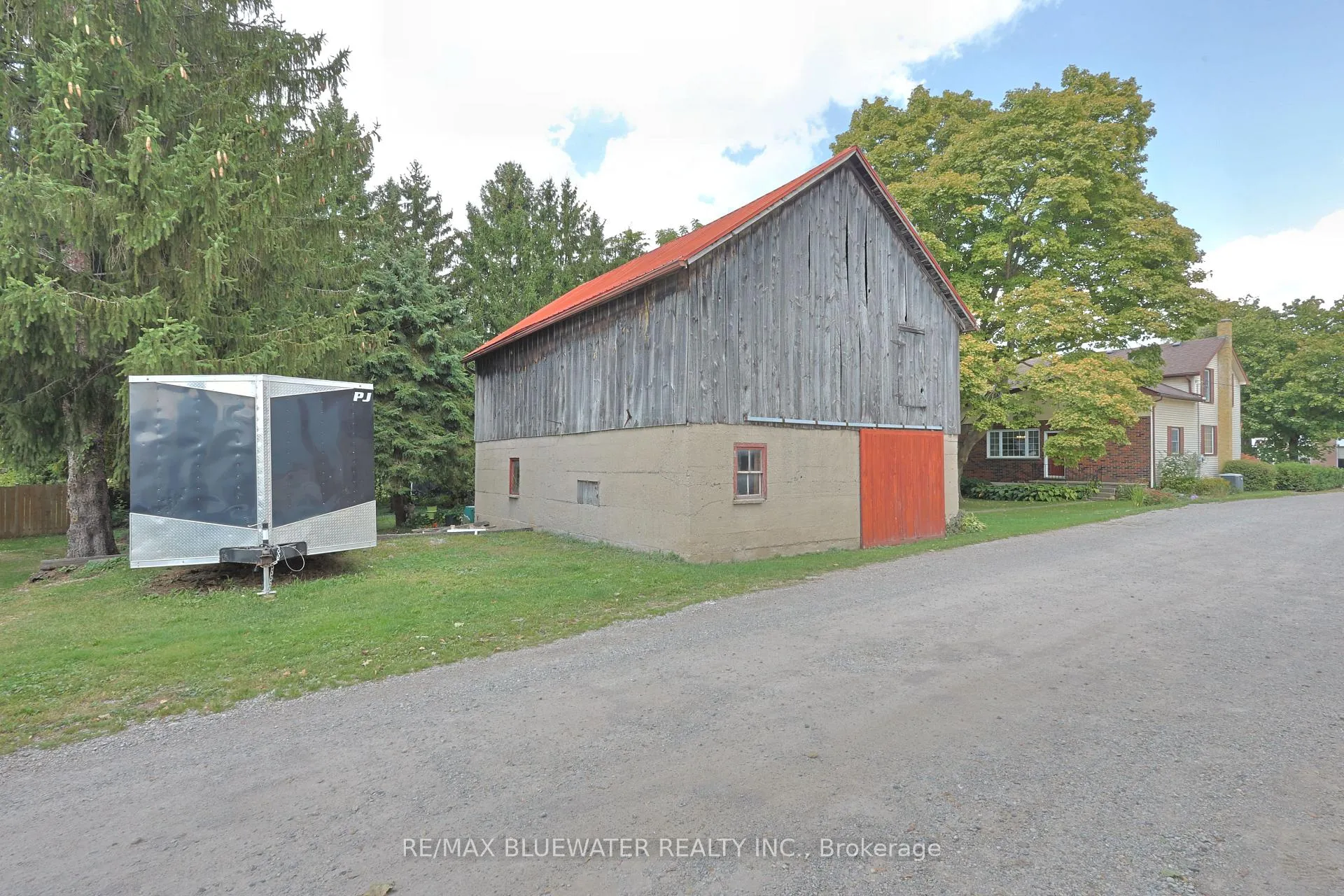 Photo 43 of 197 Broad Street, North Middlesex, Parkhill — HOMEH