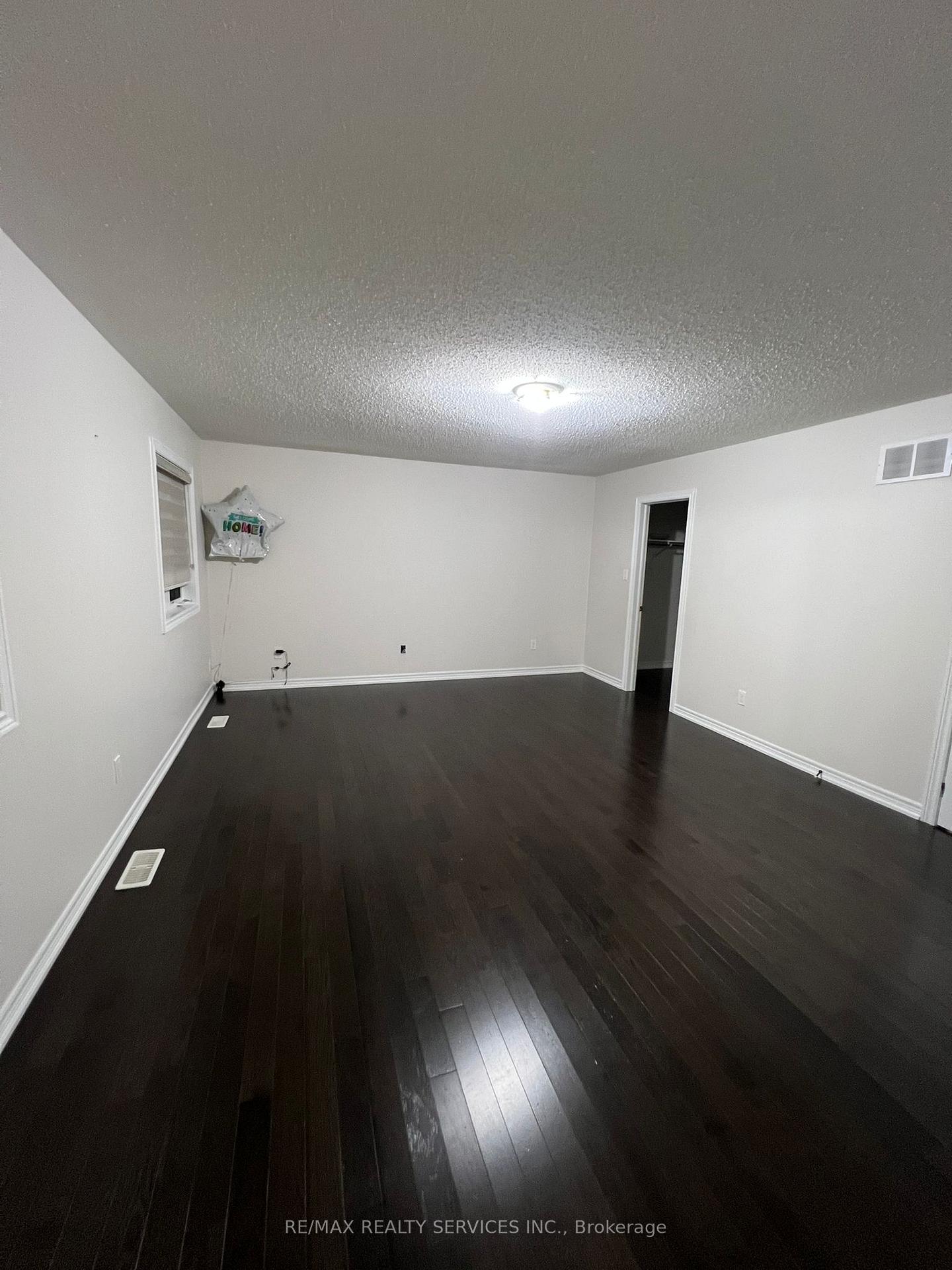 Photo 6 of 20 George Gray Drive, Brampton, Sandringham-Wellington North — HOMEH