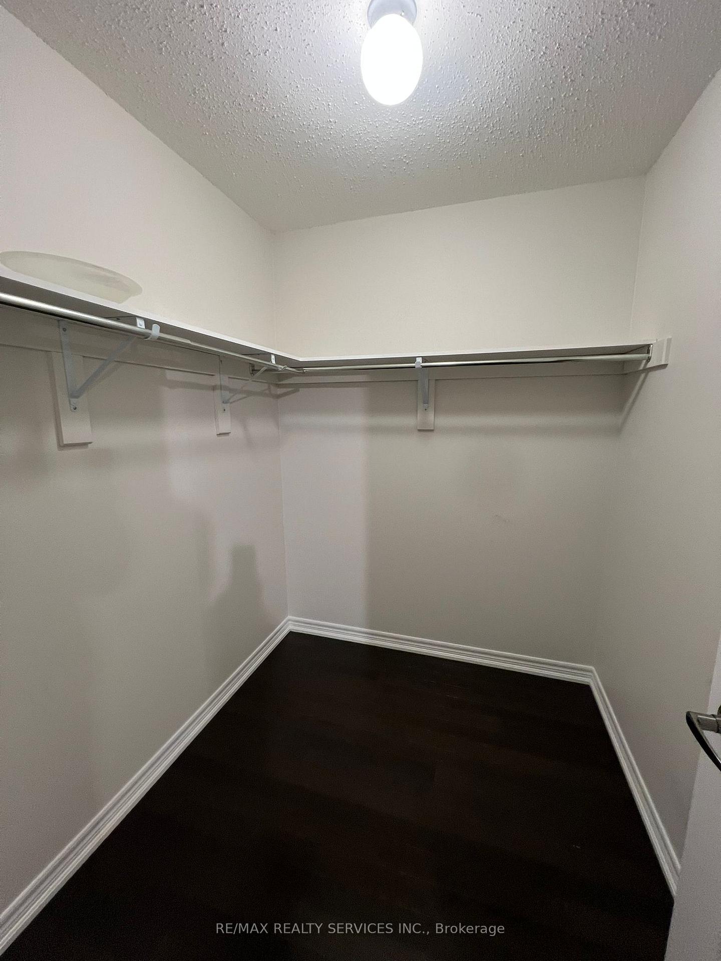 Photo 14 of 20 George Gray Drive, Brampton, Sandringham-Wellington North — HOMEH