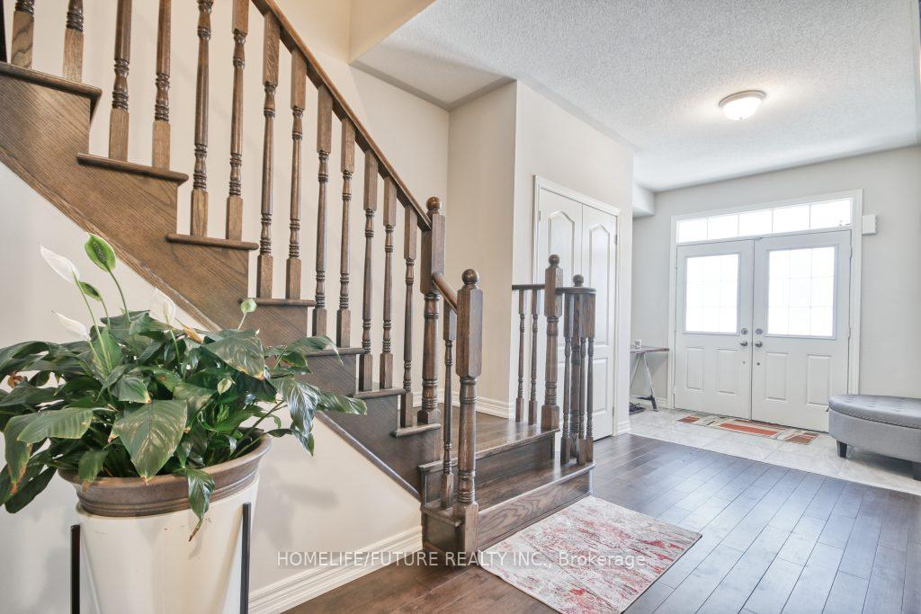 Photo 2 of 99 Scotia Road, Georgina, Sutton & Jackson's Point — HOMEH