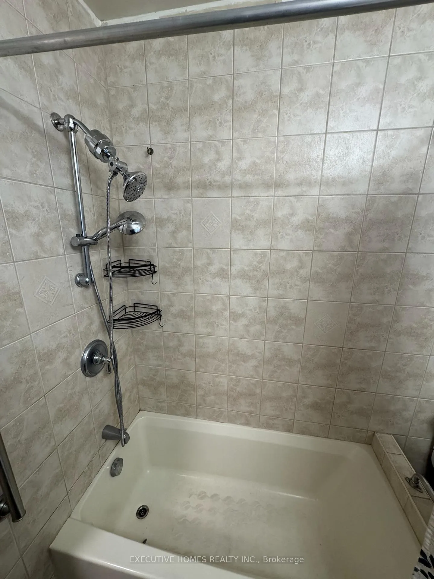 Photo 18 of 336 Kingsway Avenue, Thunder Bay, Hyde Park — HOMEH