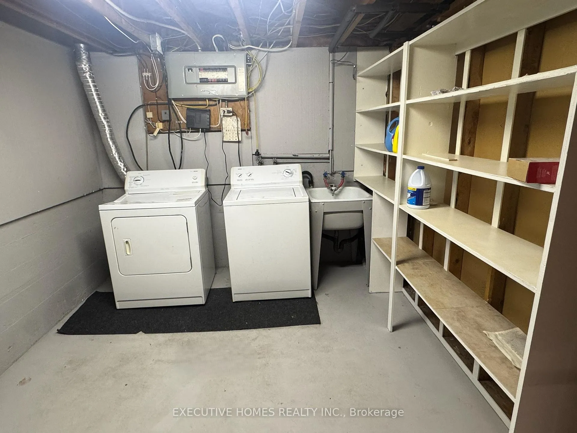 Photo 26 of 336 Kingsway Avenue, Thunder Bay, Hyde Park — HOMEH