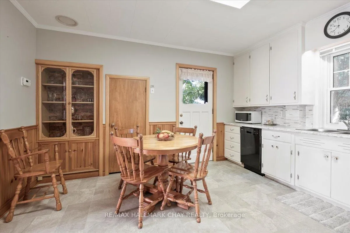 Photo 7 of 63 King Street S, New Tecumseth, Alliston — HOMEH