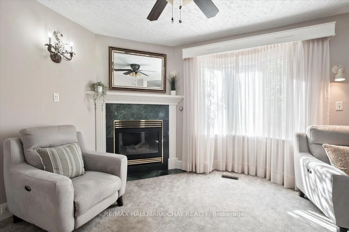 Photo 9 of 63 King Street S, New Tecumseth, Alliston — HOMEH