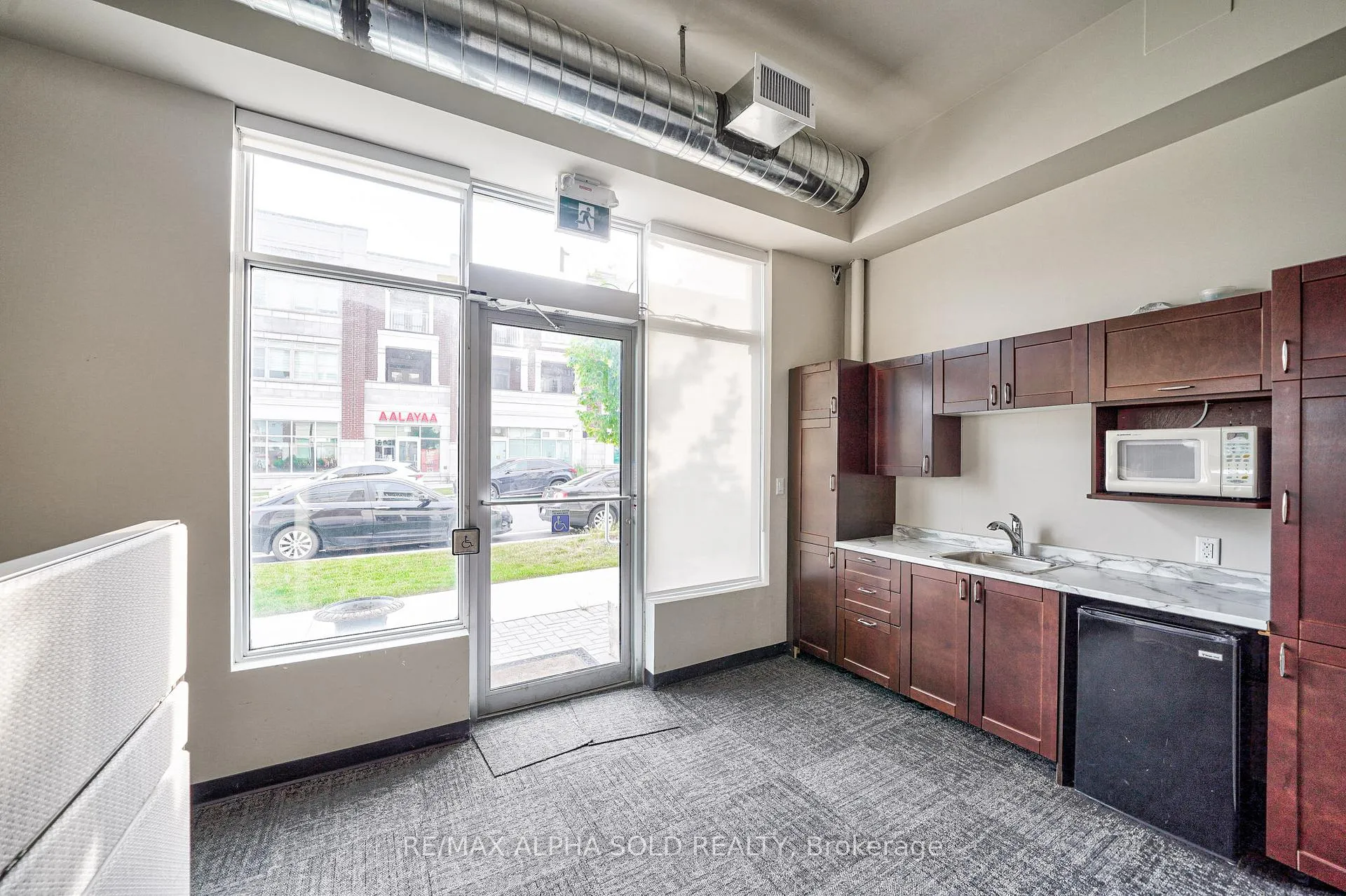 Photo 4 of 1 Villa Ada Drive, Markham, Box Grove — HOMEH