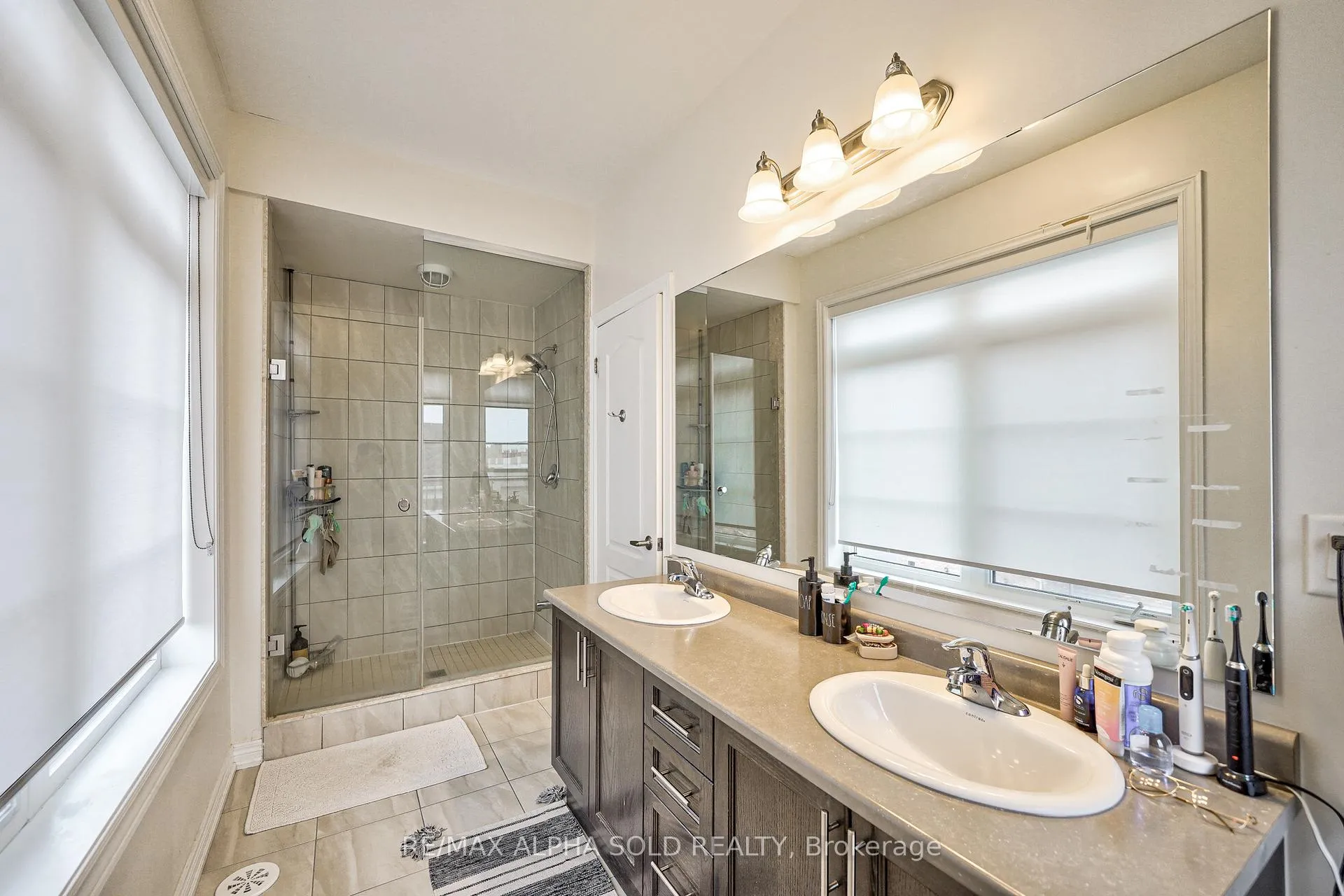 Photo 39 of 1 Villa Ada Drive, Markham, Box Grove — HOMEH