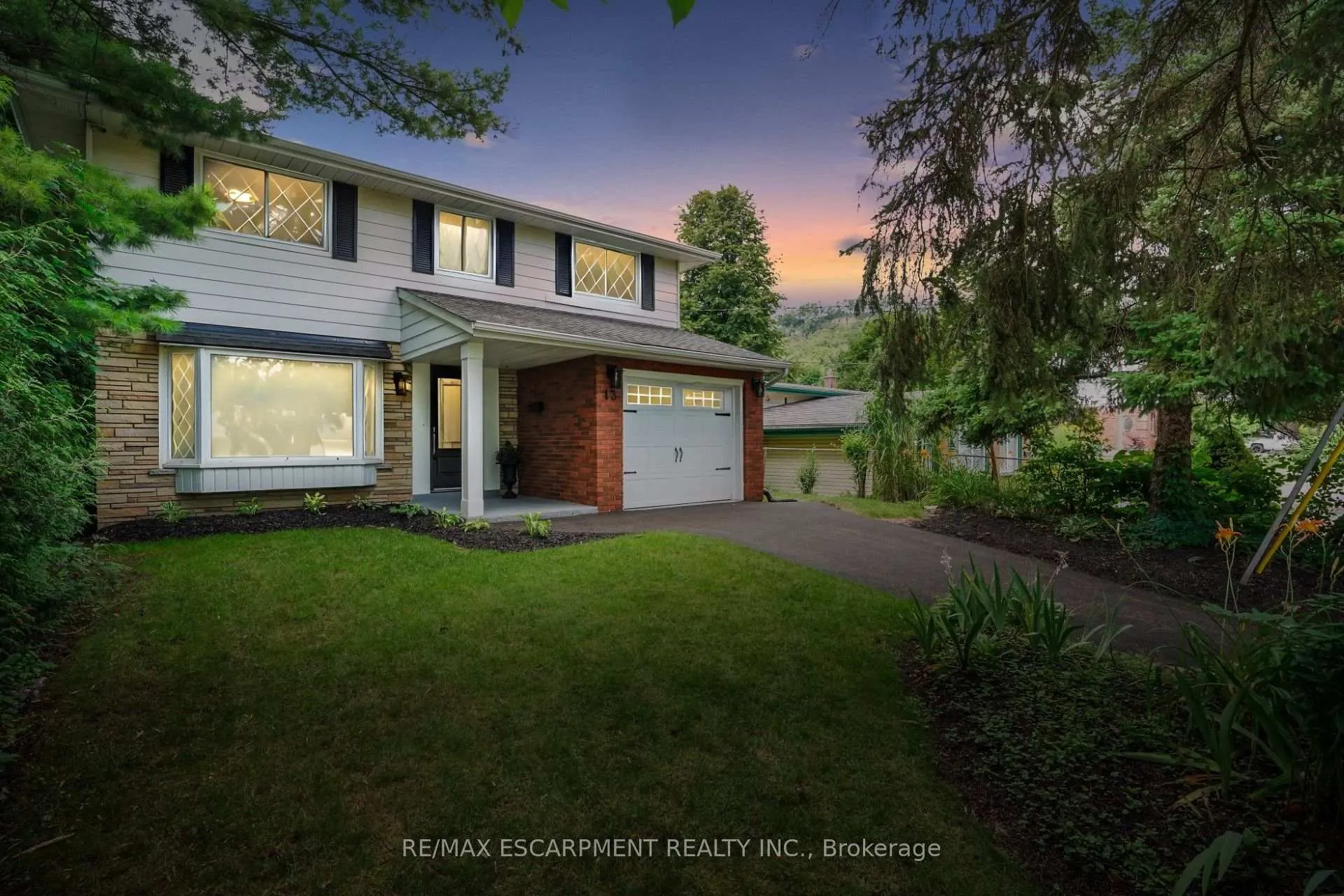Photo 1 of 13 Delsey Street, Hamilton, Dundas — HOMEH