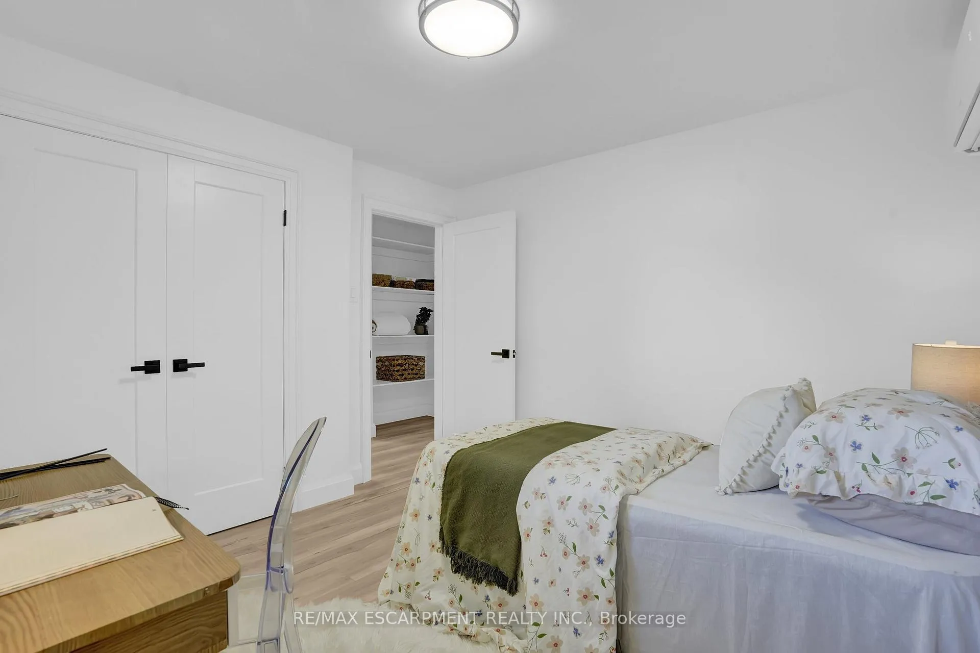 Photo 24 of 13 Delsey Street, Hamilton, Dundas — HOMEH