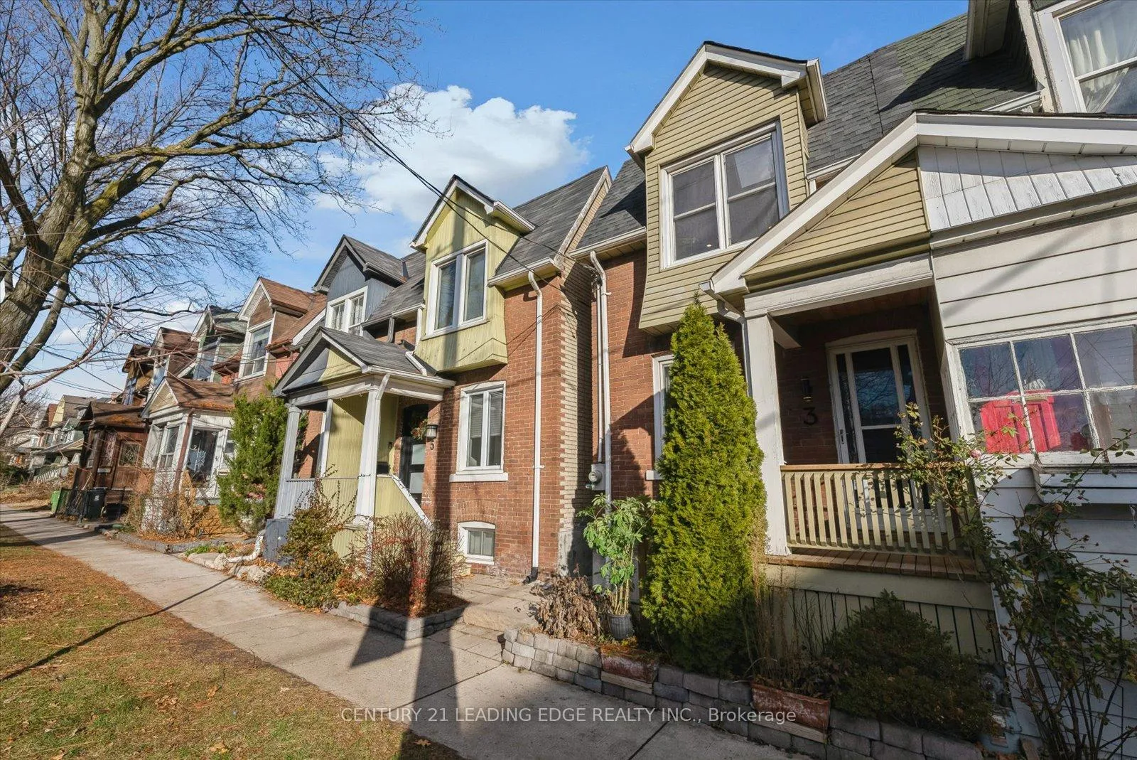 Photo 1 of 3 Lockwood Road, Toronto, The Beaches — HOMEH