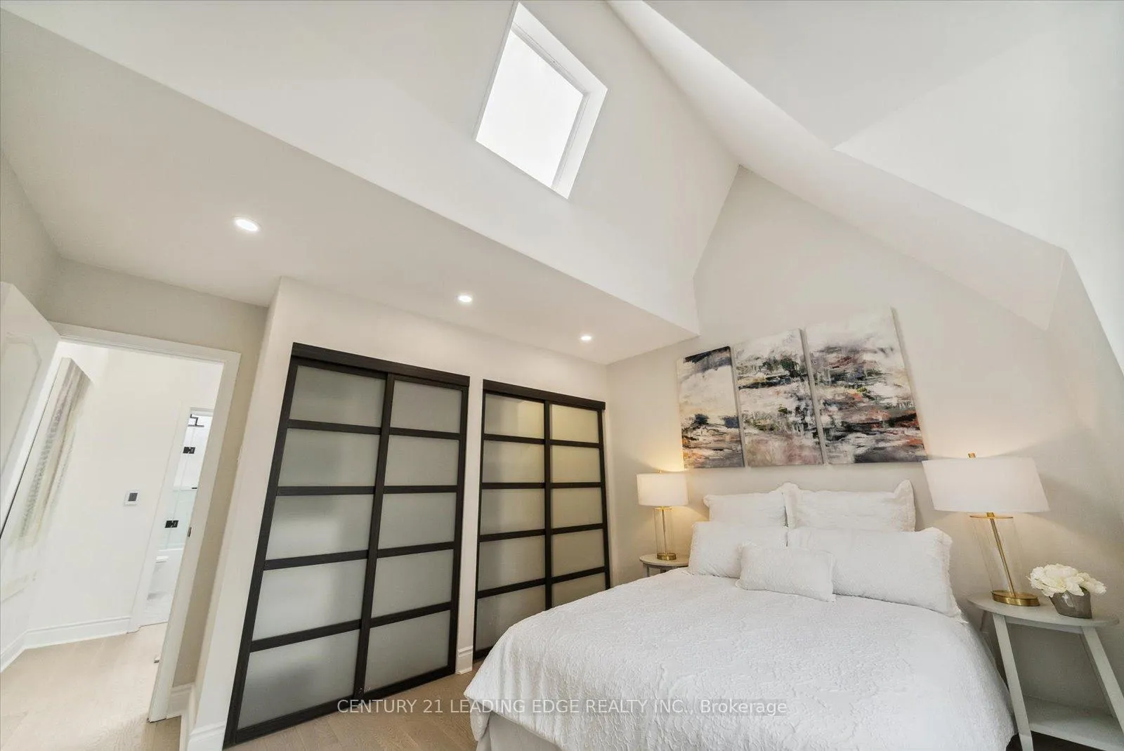 Photo 22 of 3 Lockwood Road, Toronto, The Beaches — HOMEH