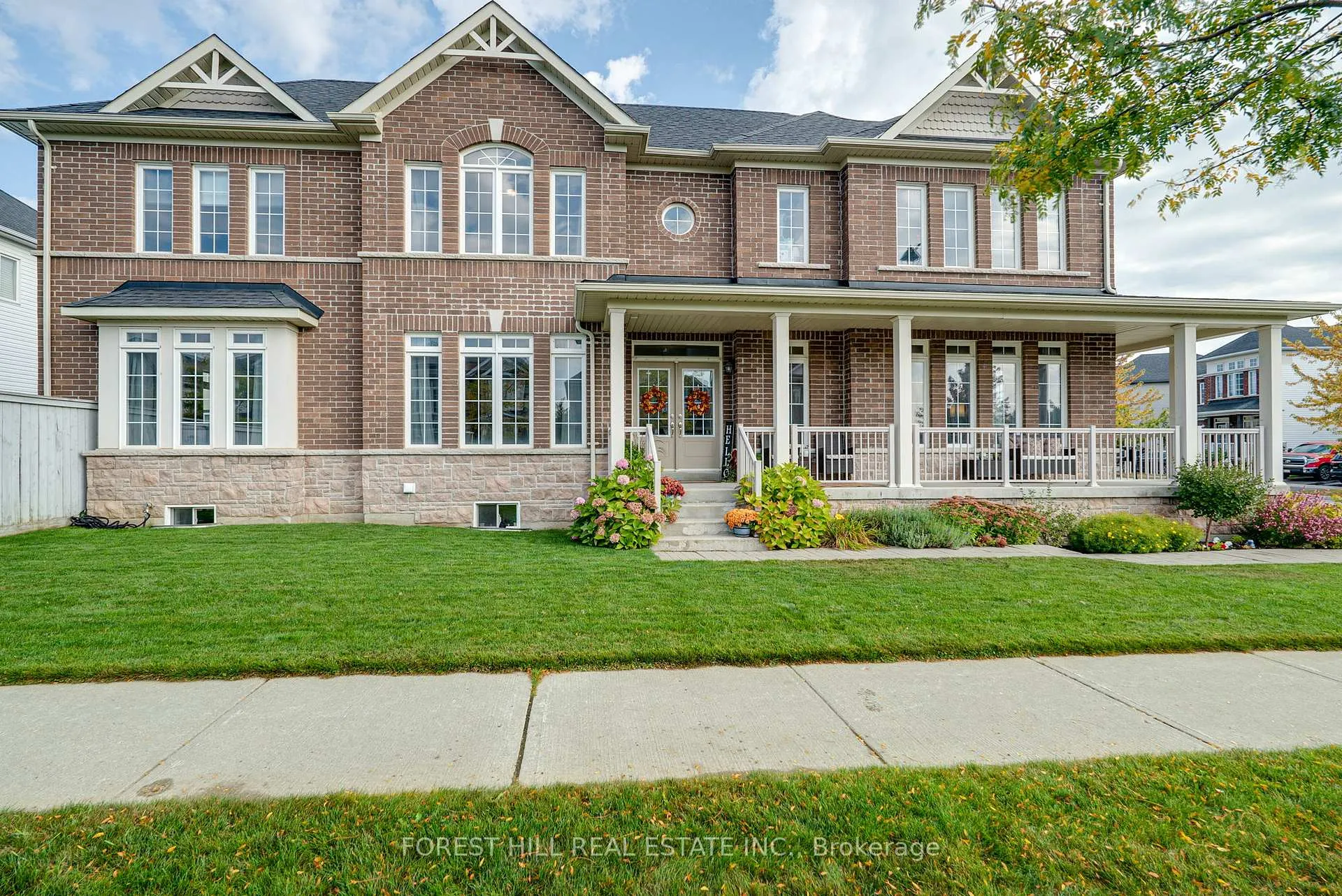 Front of 701 Cook Crescent