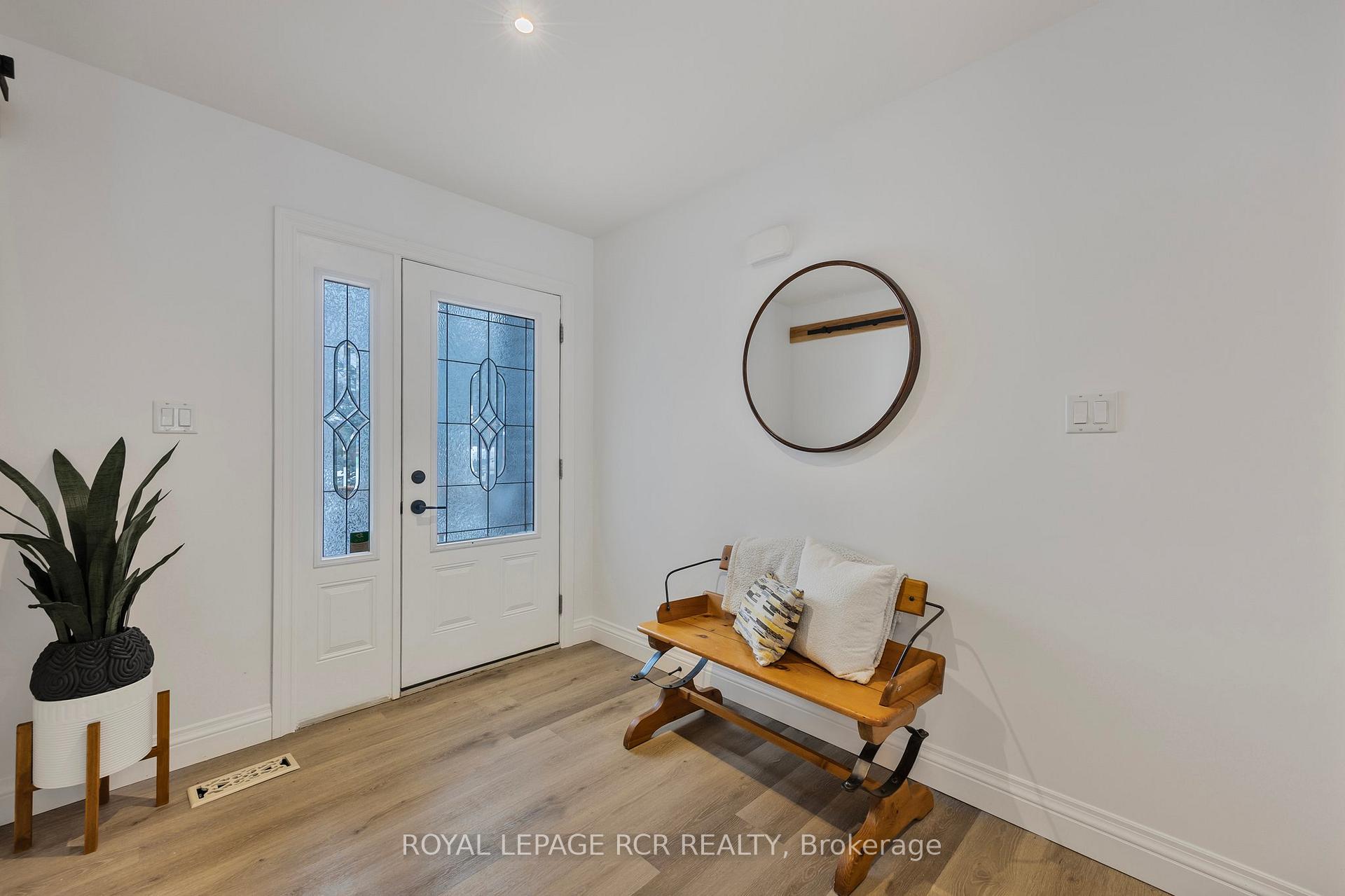 Photo 4 of 236 Simcoe Street N, Clearview, Stayner — HOMEH