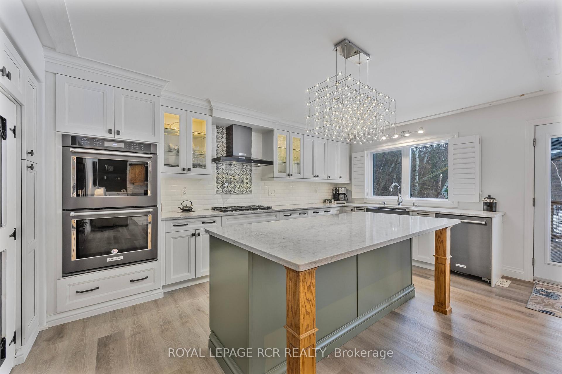Photo 12 of 236 Simcoe Street N, Clearview, Stayner — HOMEH