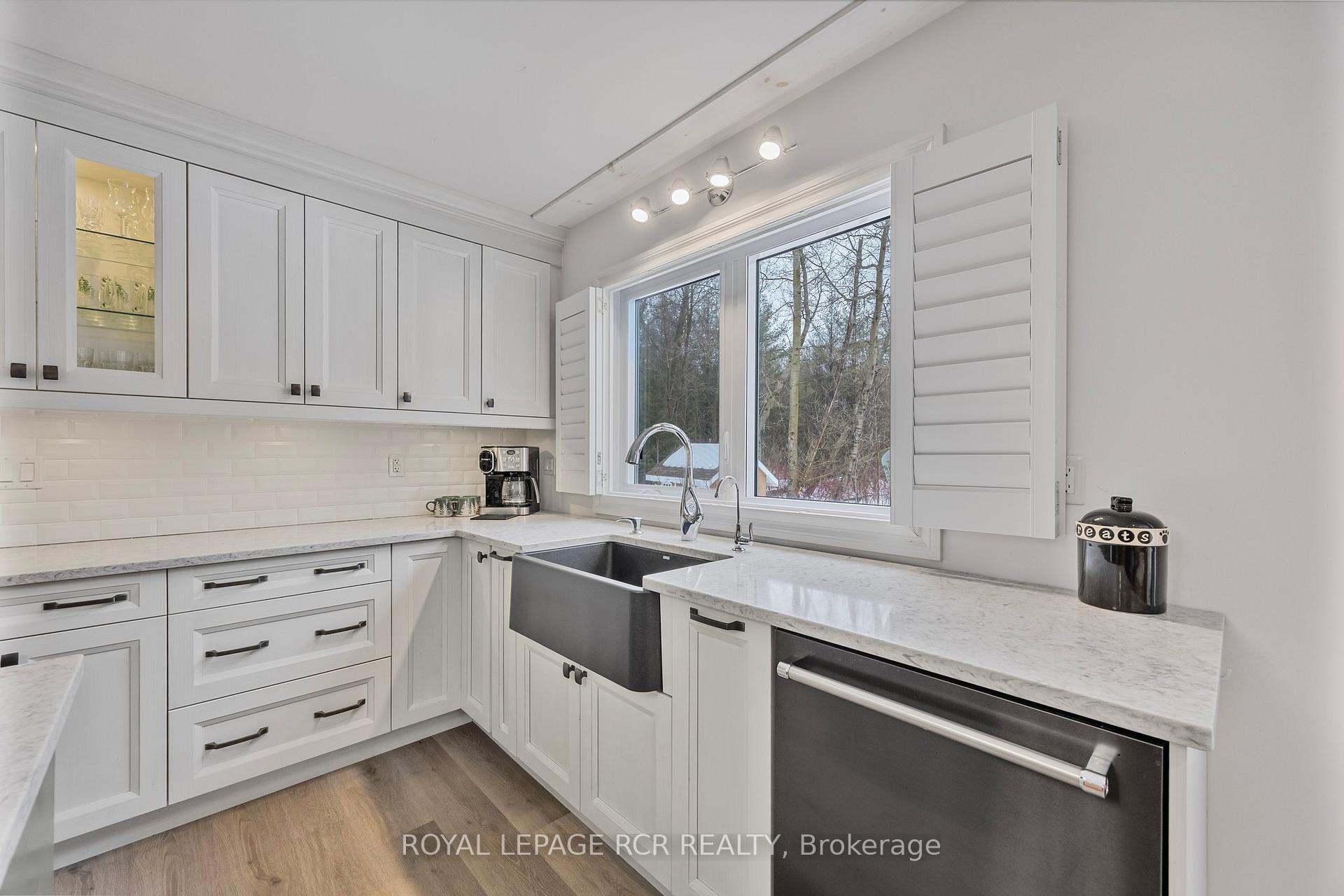 Photo 14 of 236 Simcoe Street N, Clearview, Stayner — HOMEH