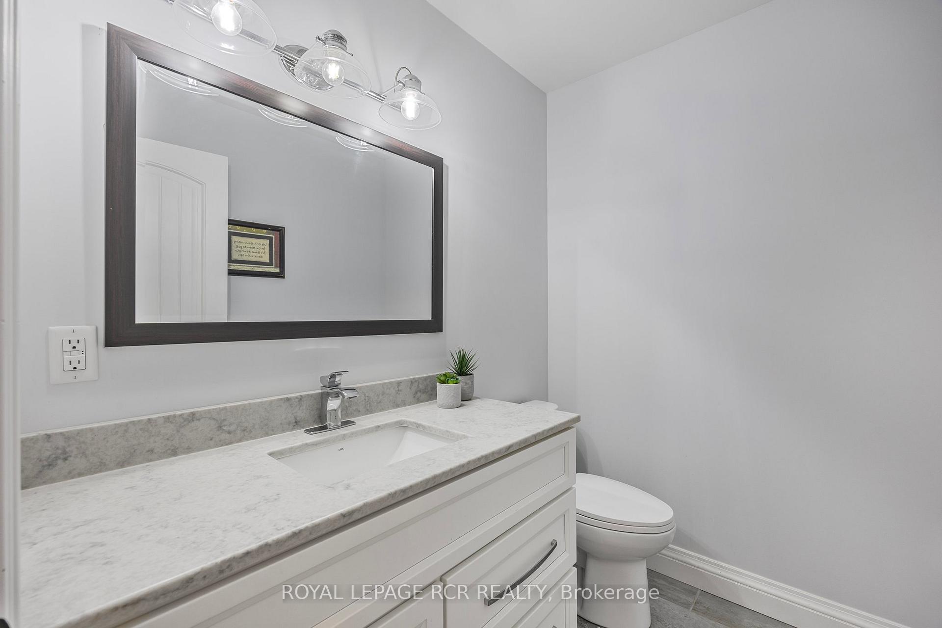 Photo 34 of 236 Simcoe Street N, Clearview, Stayner — HOMEH