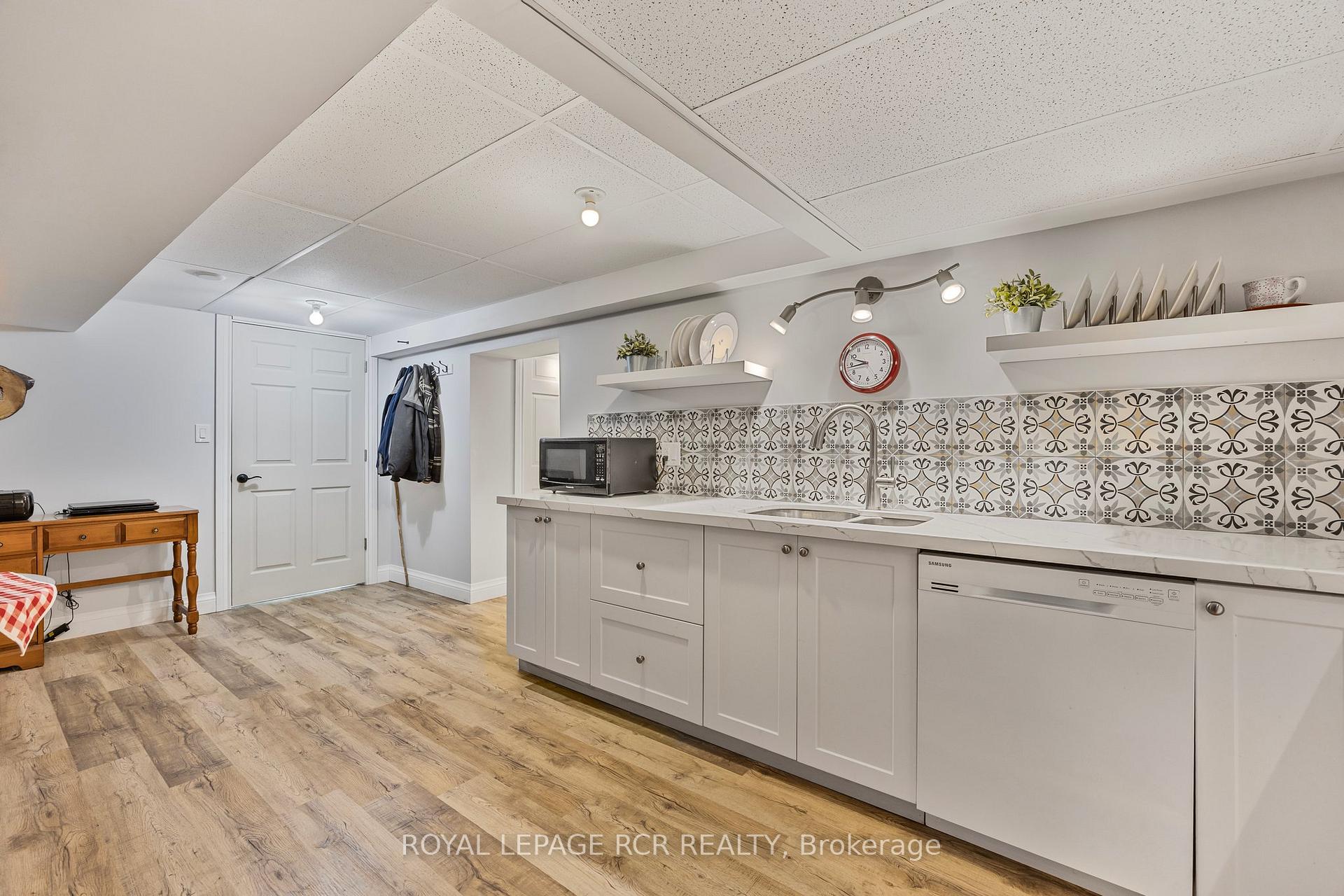 Photo 39 of 236 Simcoe Street N, Clearview, Stayner — HOMEH