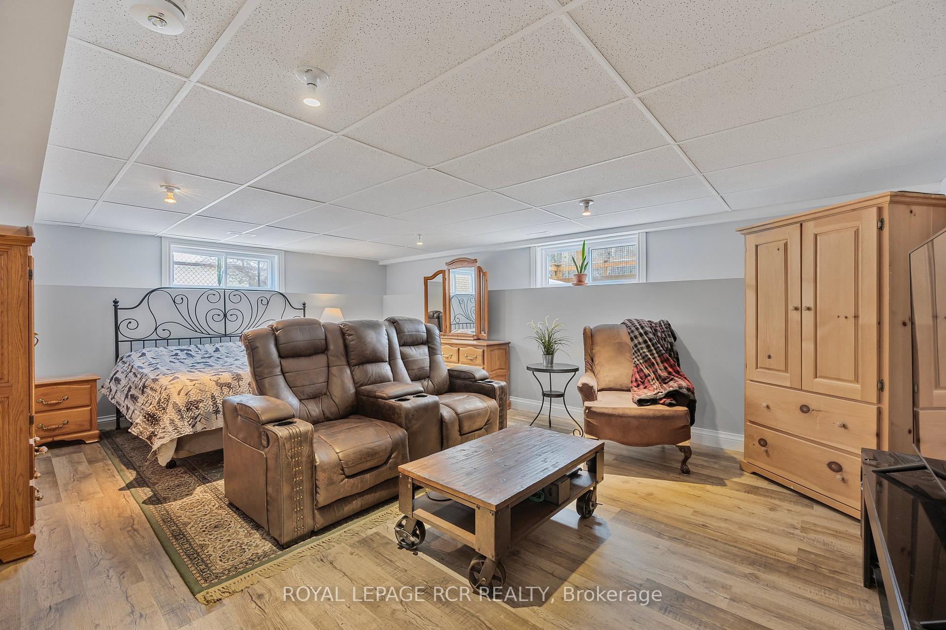 Photo 40 of 236 Simcoe Street N, Clearview, Stayner — HOMEH
