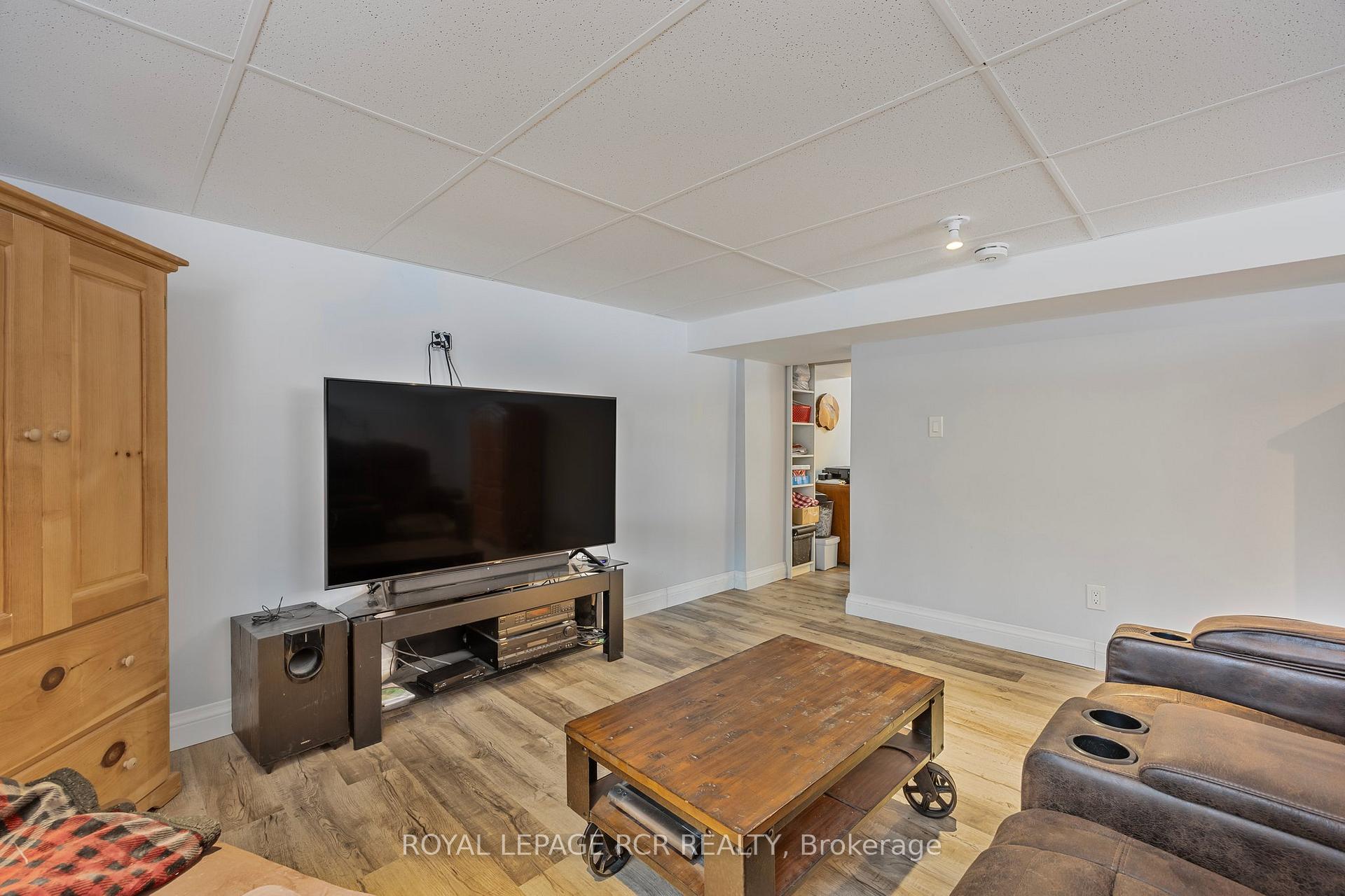 Photo 42 of 236 Simcoe Street N, Clearview, Stayner — HOMEH