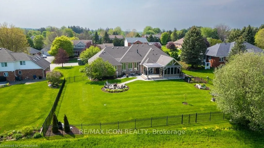 Photo 25 of 18 Anita Drive, Wellesley — HOMEH