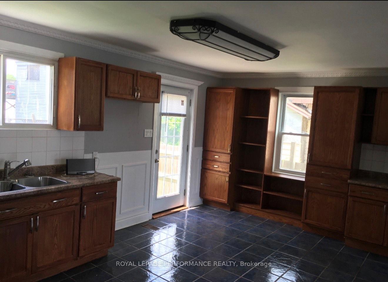 Photo 17 of 236 Yates Avenue, Cornwall — HOMEH