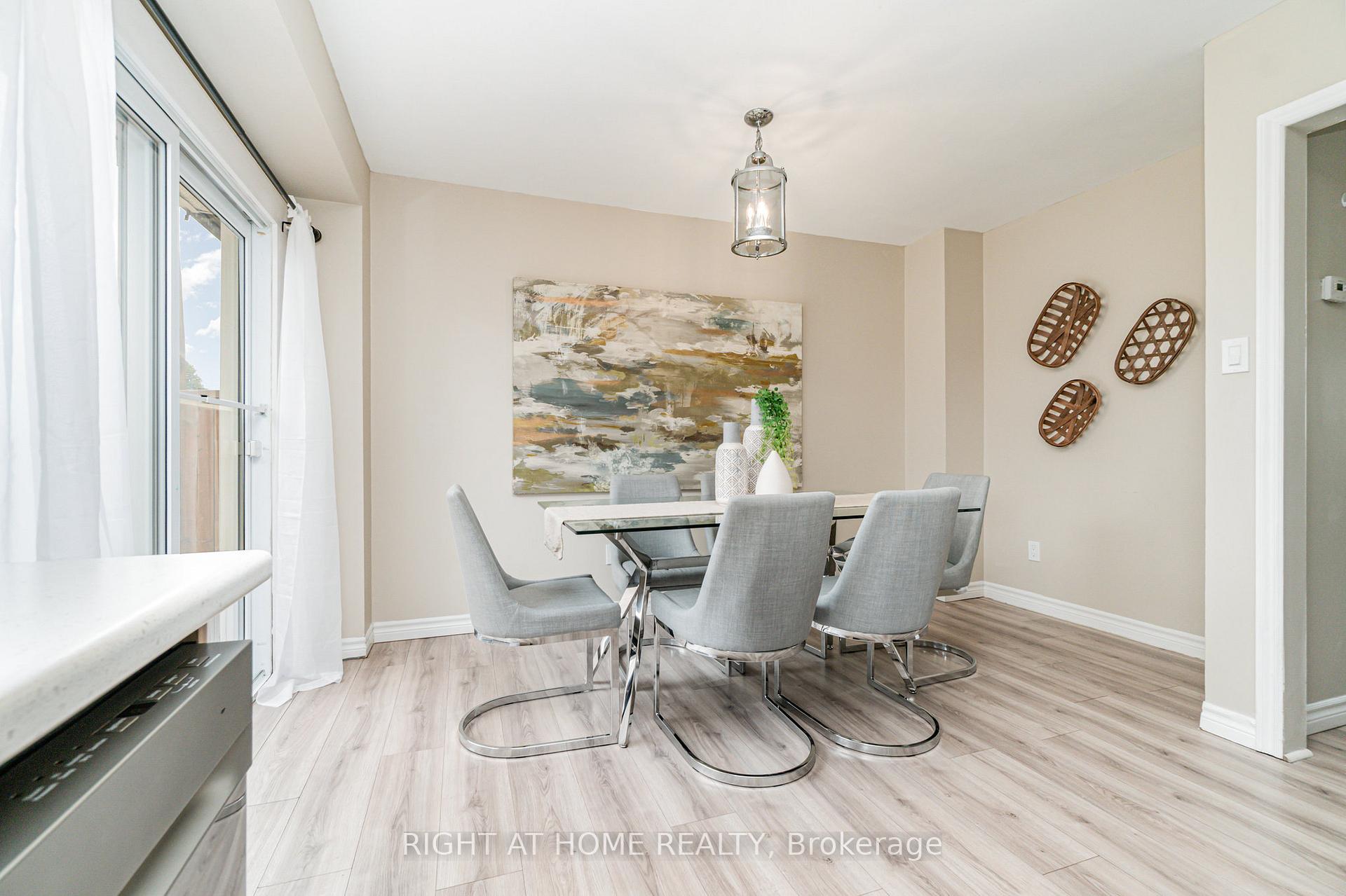 Photo 10 of 50 Roser Crescent, Clarington, Bowmanville — HOMEH