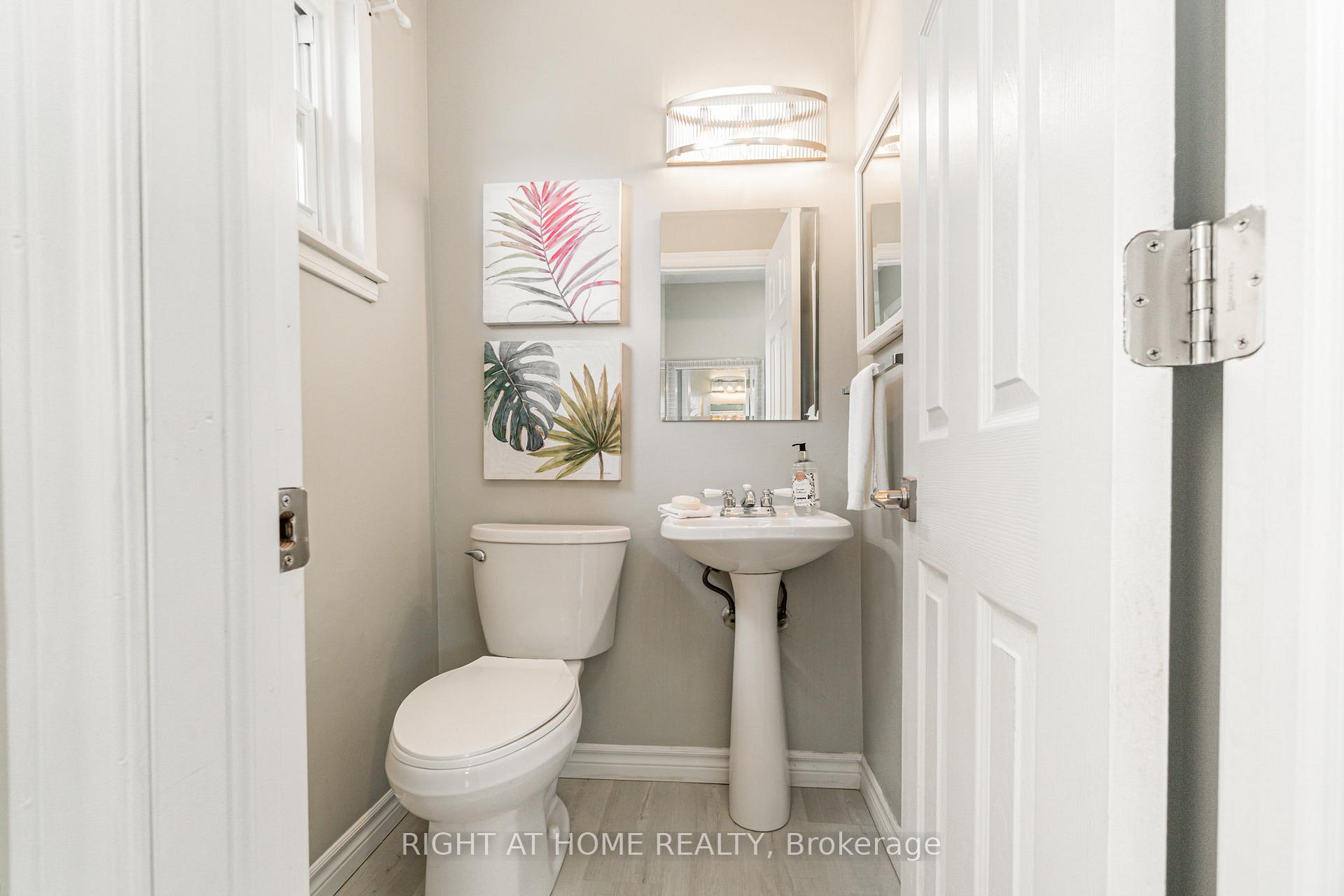 Photo 12 of 50 Roser Crescent, Clarington, Bowmanville — HOMEH
